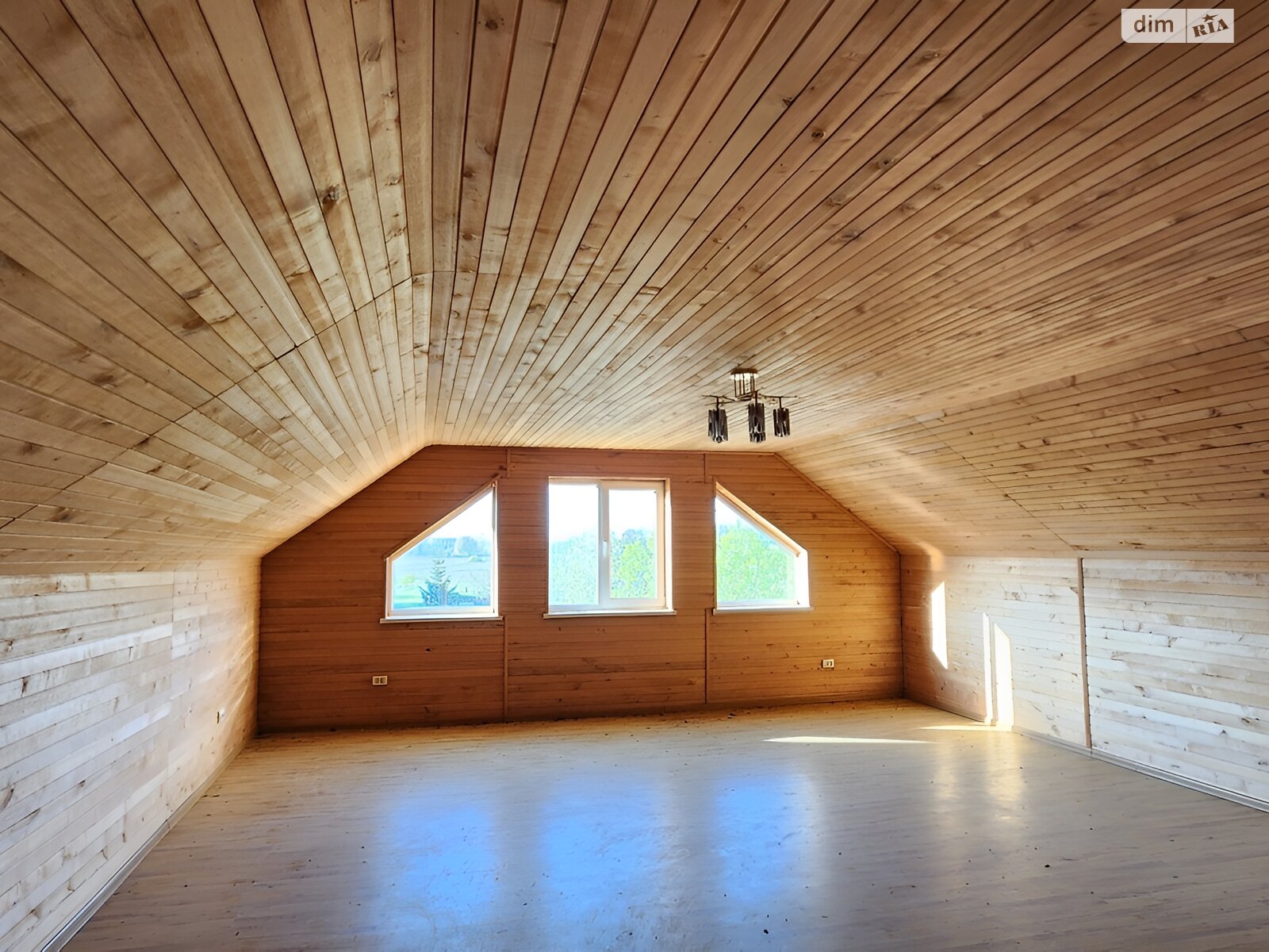 трехэтажный дом, 148.3 кв. м, кирпич. Продажа в Лукавцах фото 1 трехэтажный дом, 148.3 кв. м, кирпич. Продажа в Лукавцах фото 1