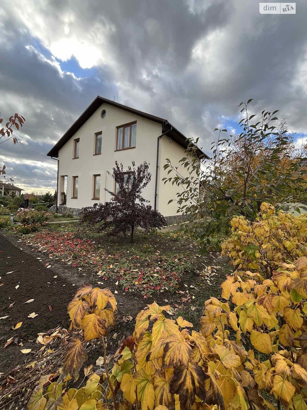 двухэтажный дом с гаражом, 178 кв. м, кирпич. Продажа в Луцке район Дубновский фото 1