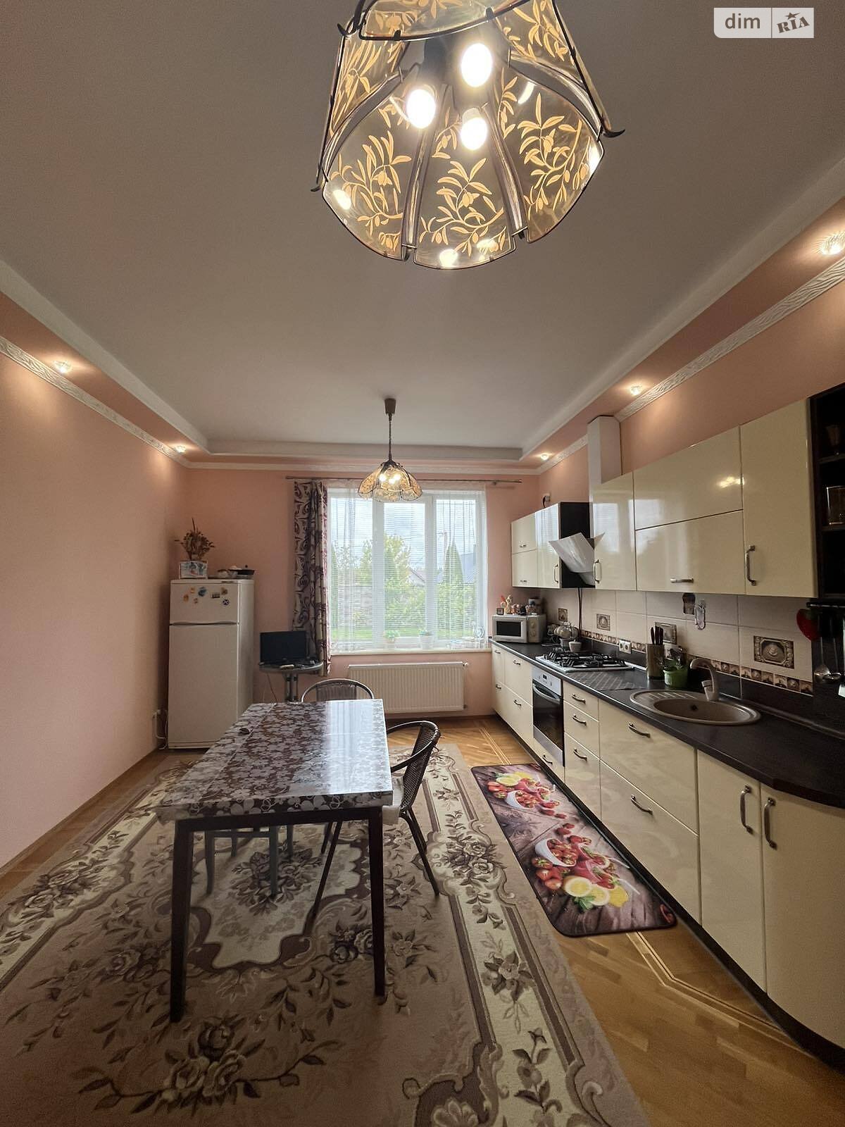 двухэтажный дом с гаражом, 178 кв. м, кирпич. Продажа в Луцке район Дубновский фото 1