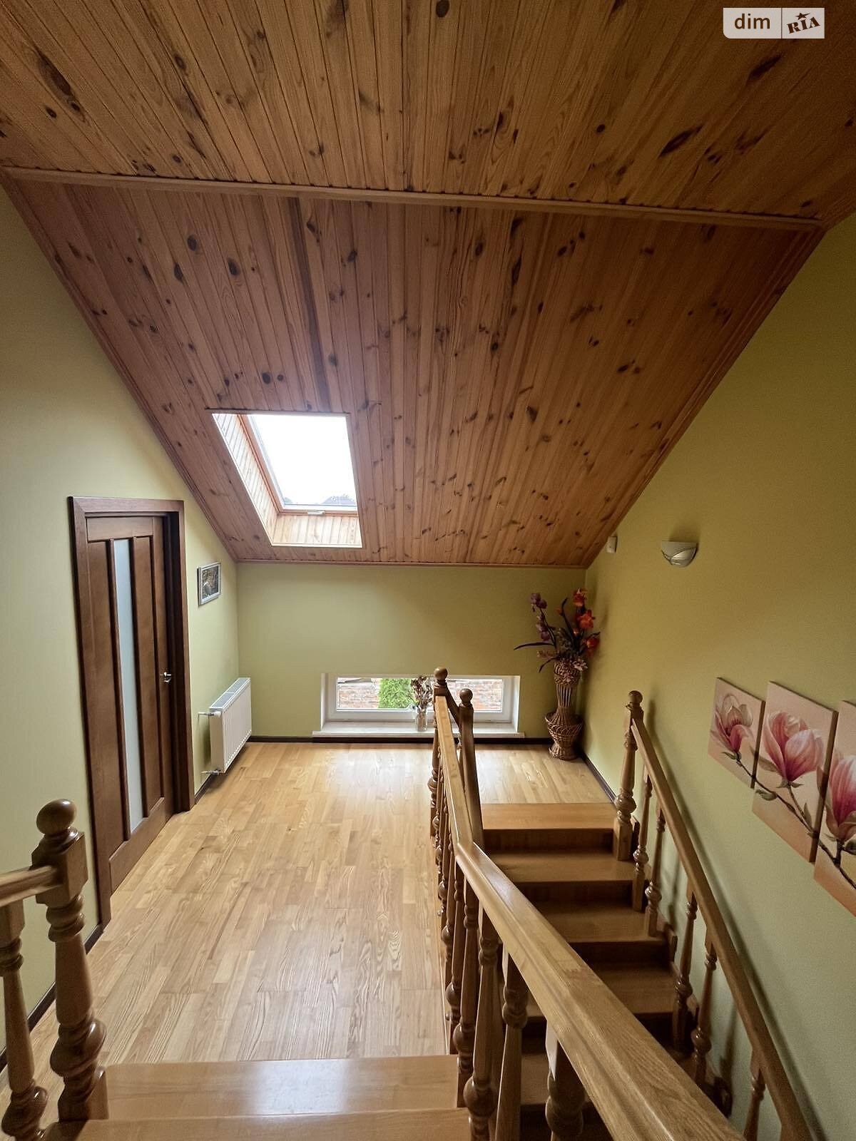 двухэтажный дом с гаражом, 178 кв. м, кирпич. Продажа в Луцке район Дубновский фото 1