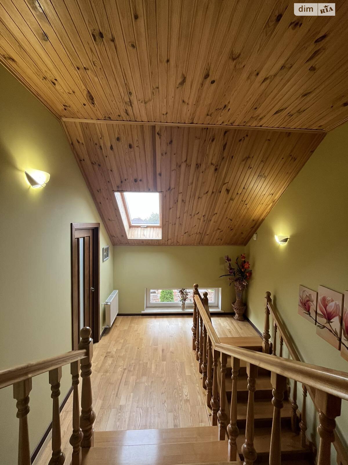 двухэтажный дом с гаражом, 178 кв. м, кирпич. Продажа в Луцке район Дубновский фото 1