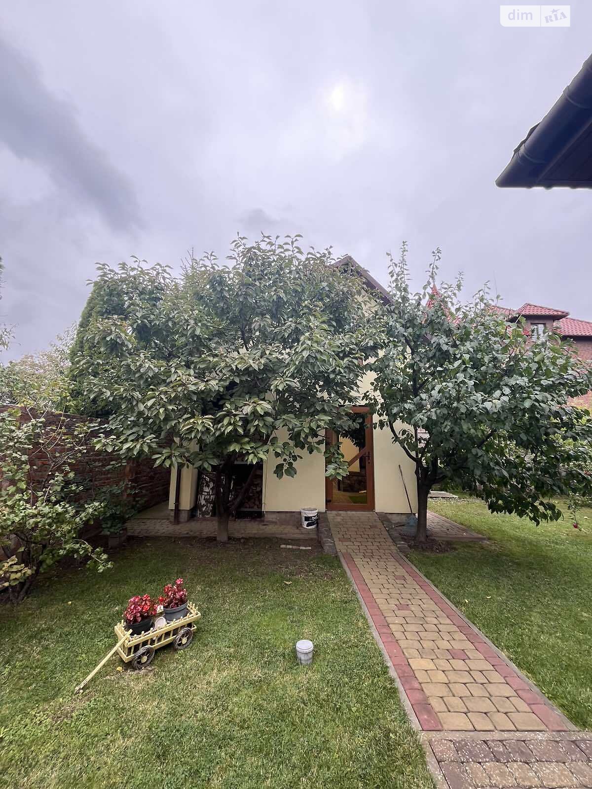 двухэтажный дом с гаражом, 178 кв. м, кирпич. Продажа в Луцке район Дубновский фото 1