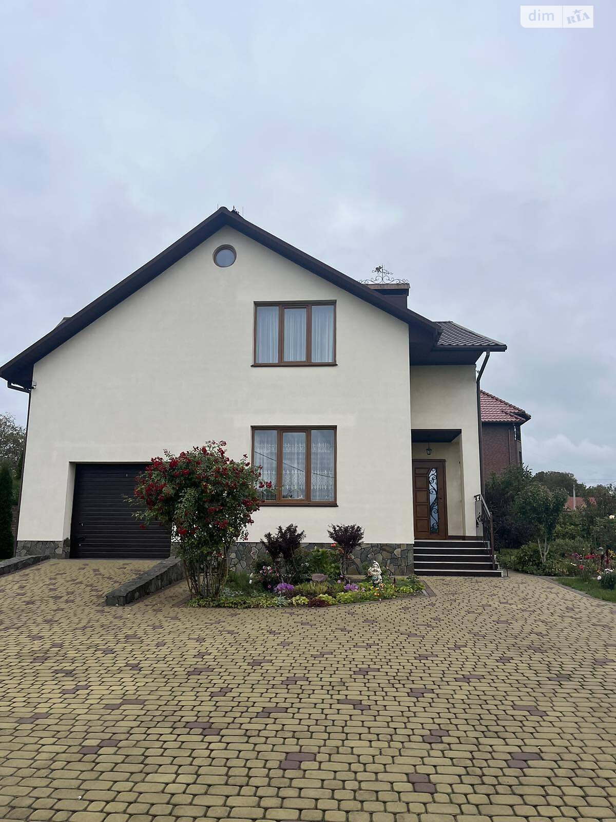 двухэтажный дом с гаражом, 178 кв. м, кирпич. Продажа в Луцке район Дубновский фото 1