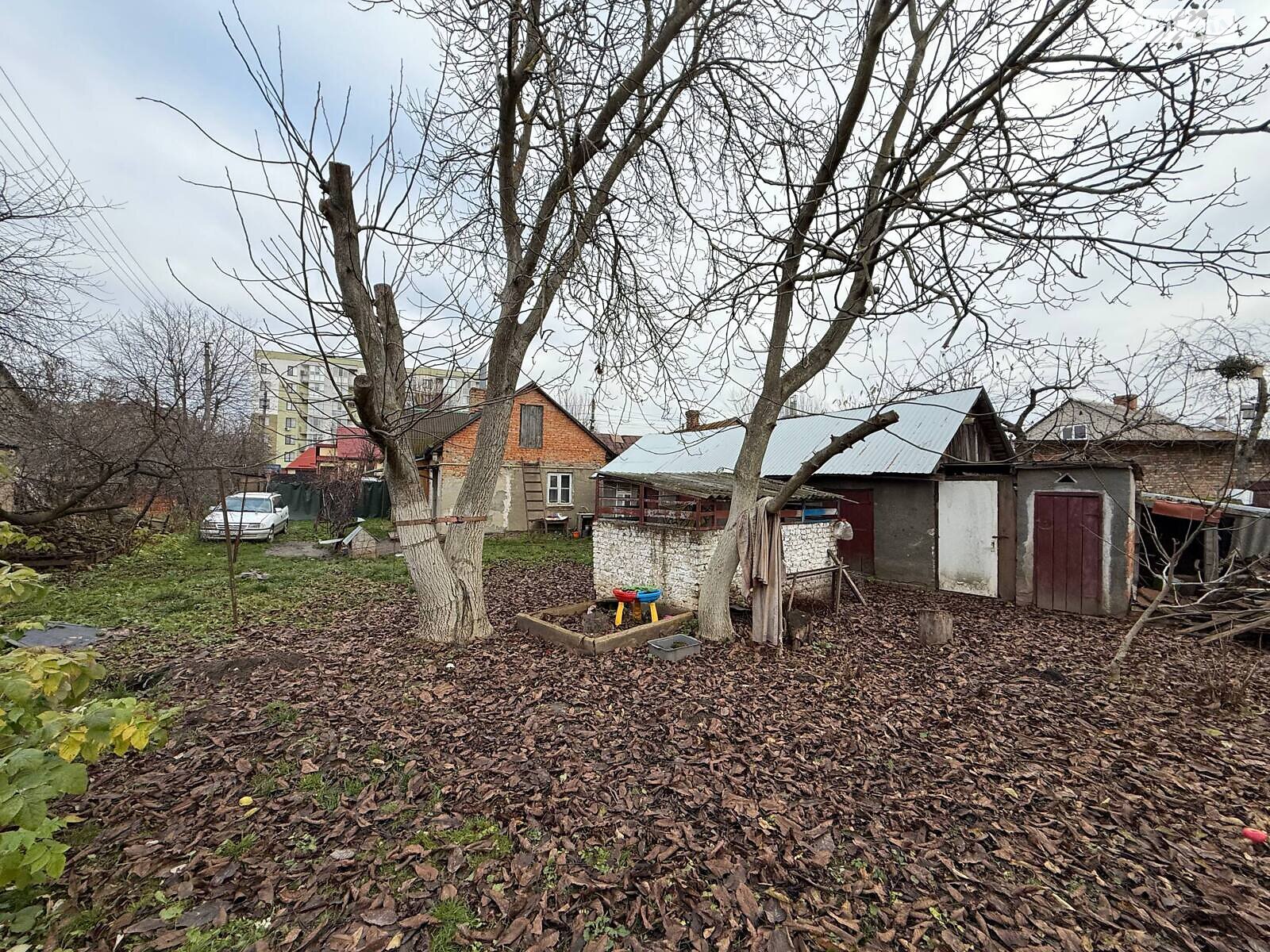 одноэтажный дом, 700 кв. м, дерево и кирпич. Продажа в Луцке район Кичкаревка фото 1