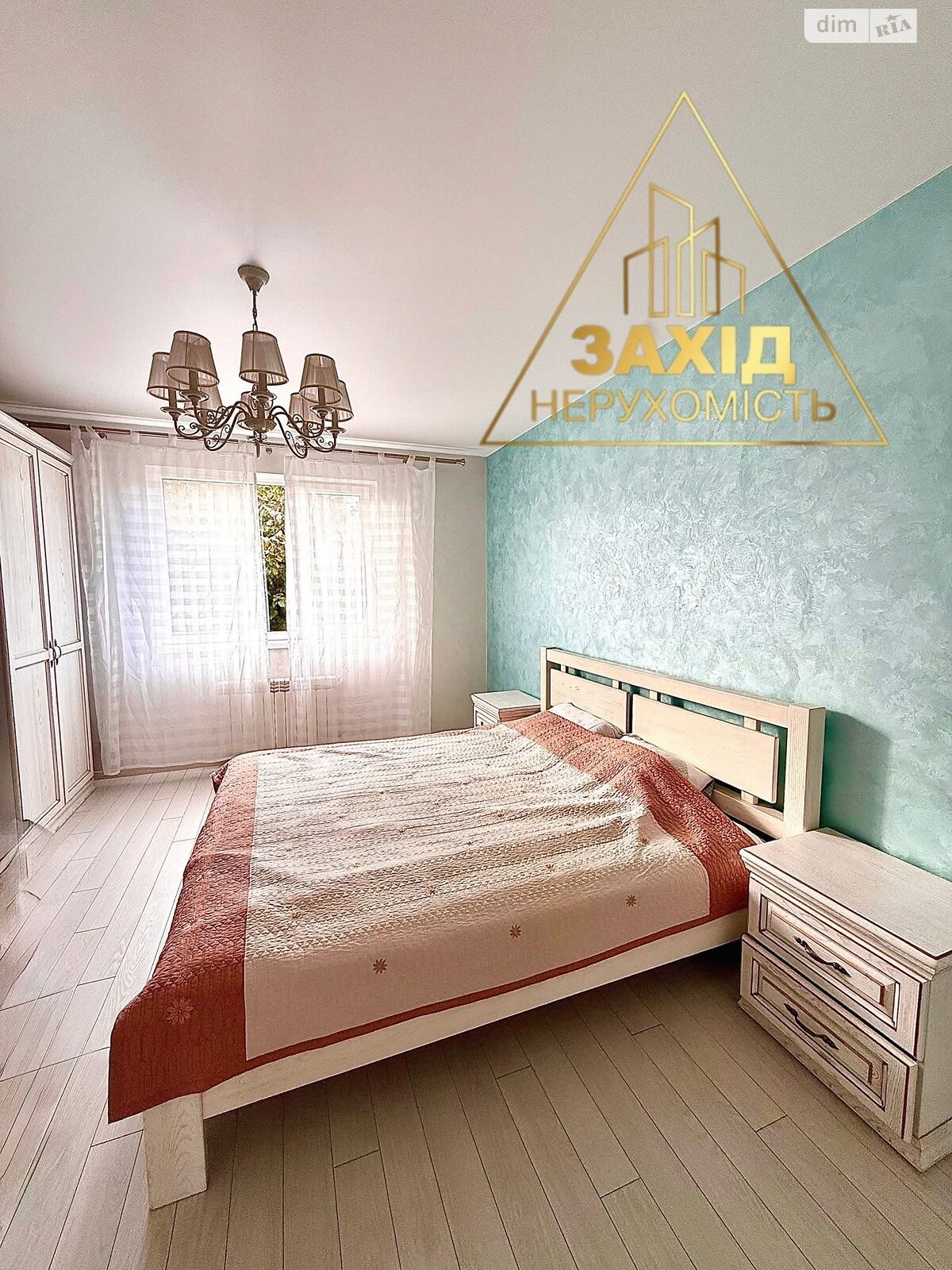 двухэтажный дом с балконом, 230 кв. м, кирпич. Продажа в Луцке район Кичкаревка фото 1 двухэтажный дом с балконом, 230 кв. м, кирпич. Продажа в Луцке район Кичкаревка фото 1
