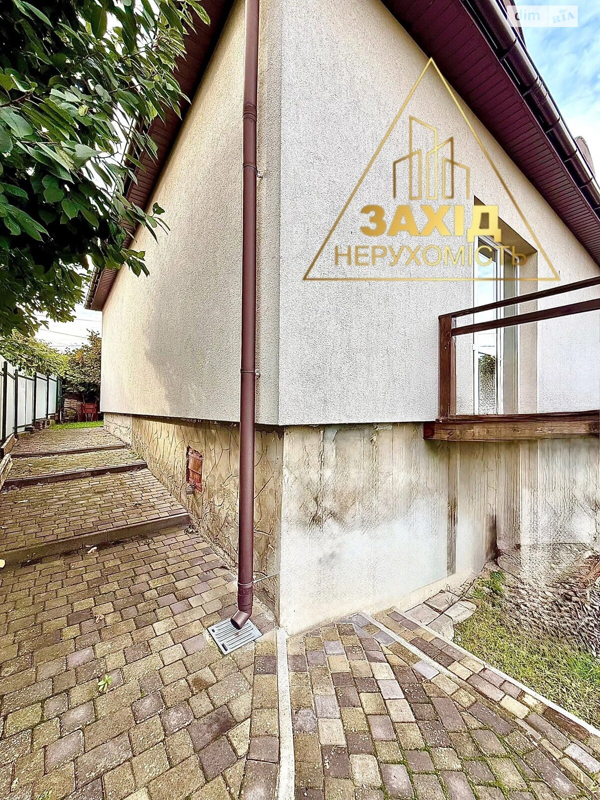 двухэтажный дом с балконом, 230 кв. м, кирпич. Продажа в Луцке район Кичкаревка фото 1 двухэтажный дом с балконом, 230 кв. м, кирпич. Продажа в Луцке район Кичкаревка фото 1