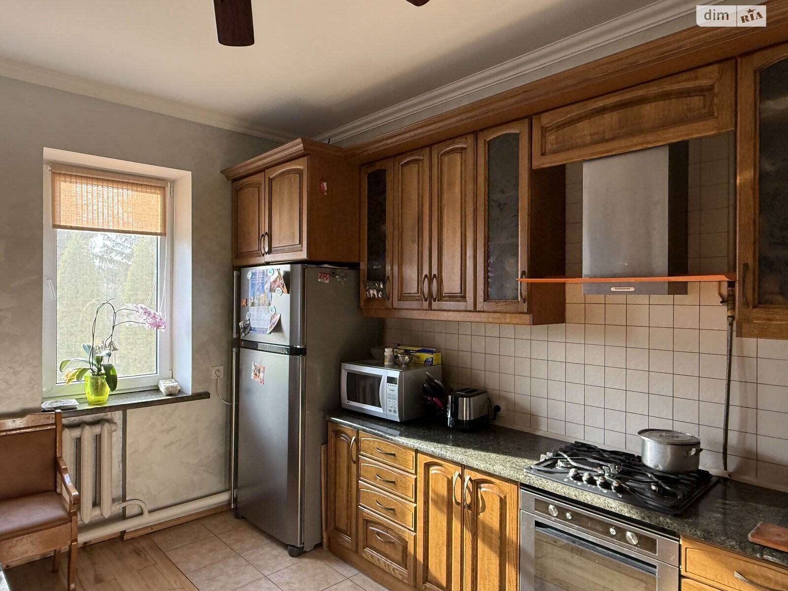 трехэтажный дом с верандой, 210 кв. м, кирпич. Продажа в Луцке район Кичкаревка фото 1 трехэтажный дом с верандой, 210 кв. м, кирпич. Продажа в Луцке район Кичкаревка фото 1