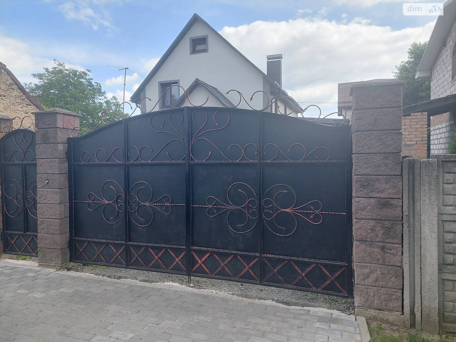 двухэтажный дом с верандой, 125.3 кв. м, пеноблок. Продажа в Луцке район Кичкаревка фото 1 двухэтажный дом с верандой, 125.3 кв. м, пеноблок. Продажа в Луцке район Кичкаревка фото 1