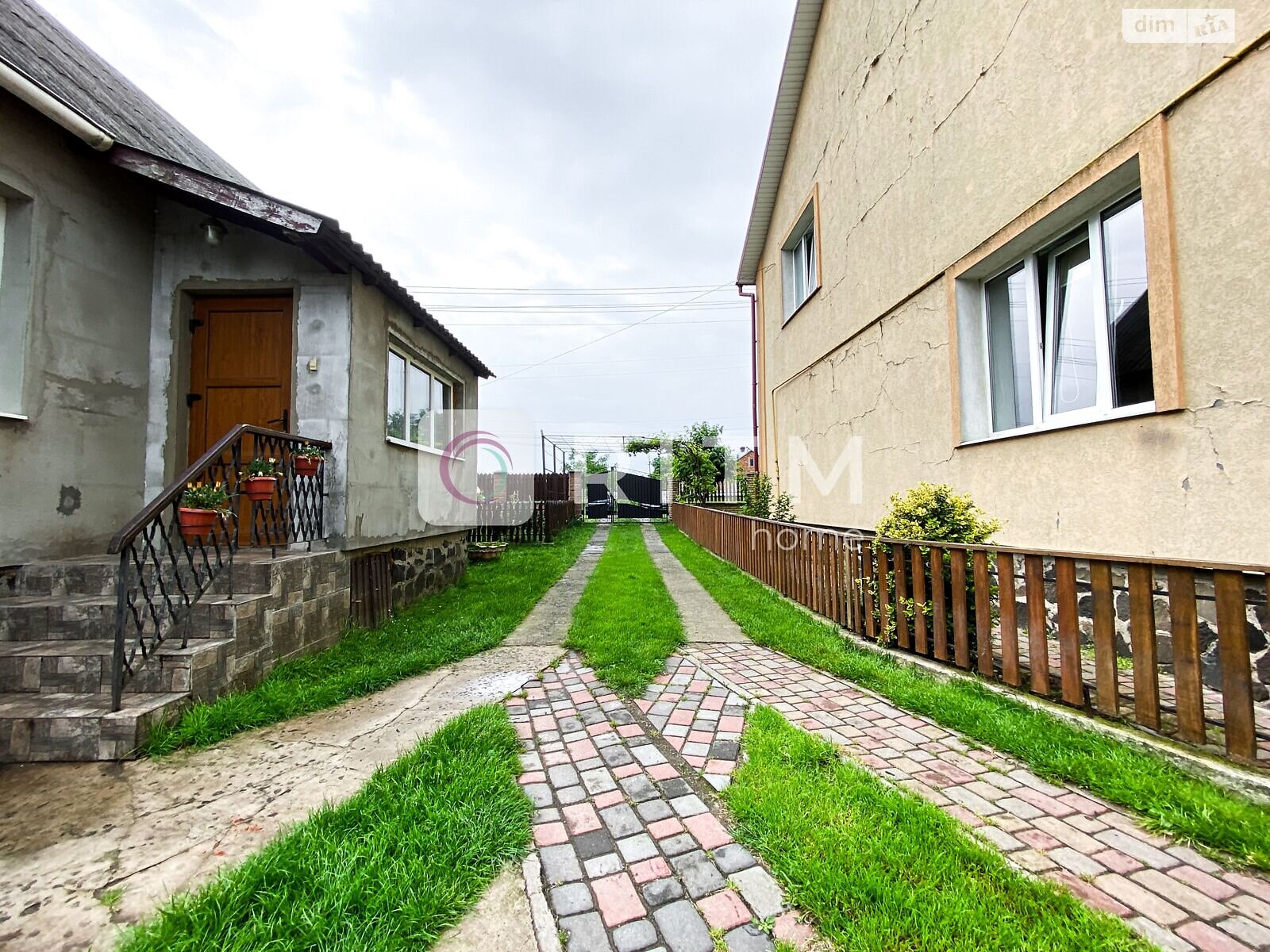 двоповерховий будинок з балконом, 209.4 кв. м, цегла. Продаж в Луцьку, район Красне фото 1 двоповерховий будинок з балконом, 209.4 кв. м, цегла. Продаж в Луцьку, район Красне фото 1