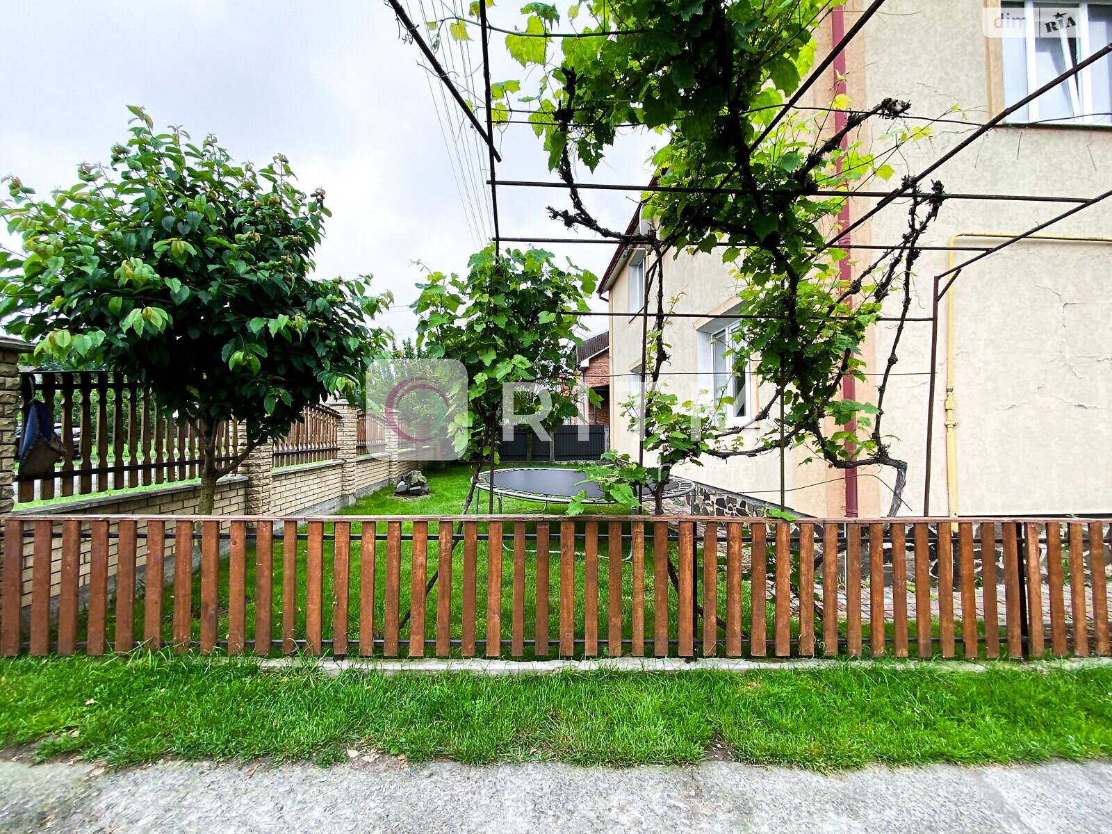двоповерховий будинок з балконом, 209.4 кв. м, цегла. Продаж в Луцьку, район Красне фото 1 двоповерховий будинок з балконом, 209.4 кв. м, цегла. Продаж в Луцьку, район Красне фото 1