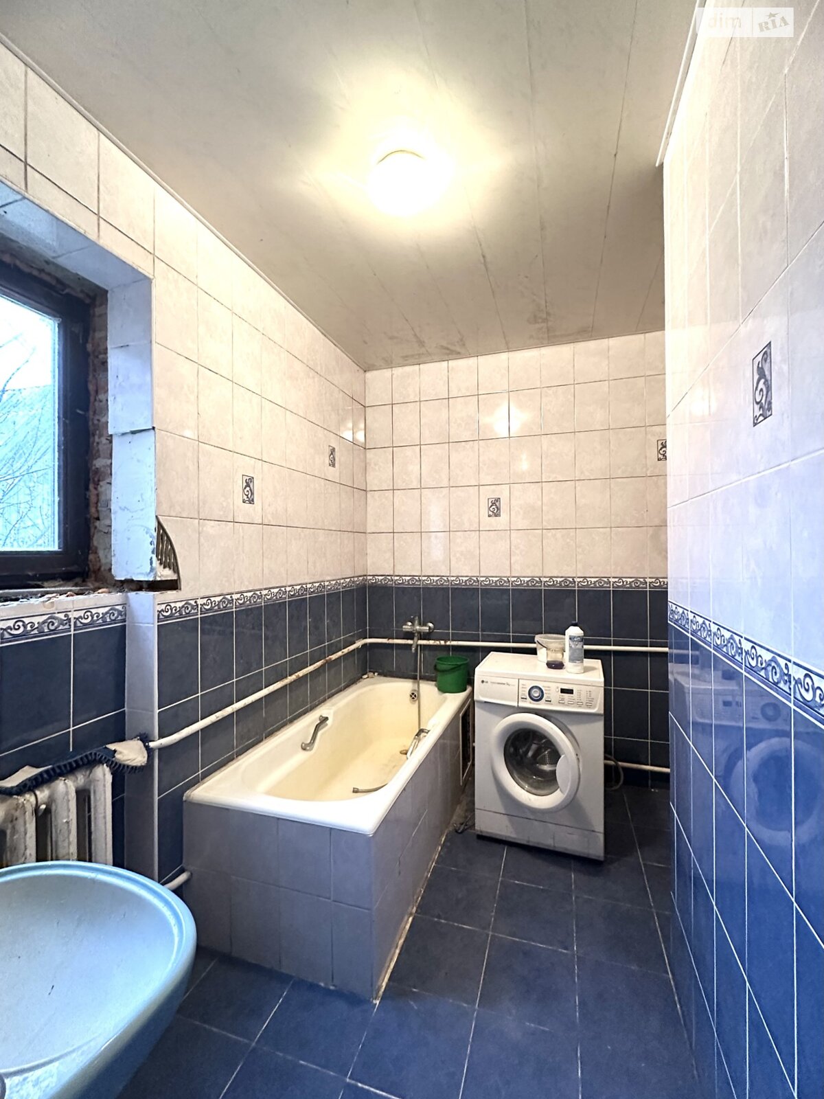 двоповерховий будинок з гаражем, 348 кв. м, цегла. Продаж у Луцьку фото 1 двоповерховий будинок з гаражем, 348 кв. м, цегла. Продаж у Луцьку фото 1