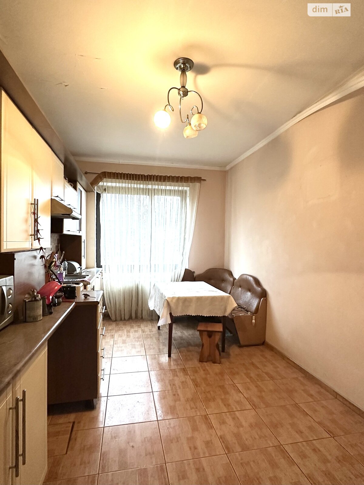 двоповерховий будинок з гаражем, 348 кв. м, цегла. Продаж у Луцьку фото 1 двоповерховий будинок з гаражем, 348 кв. м, цегла. Продаж у Луцьку фото 1