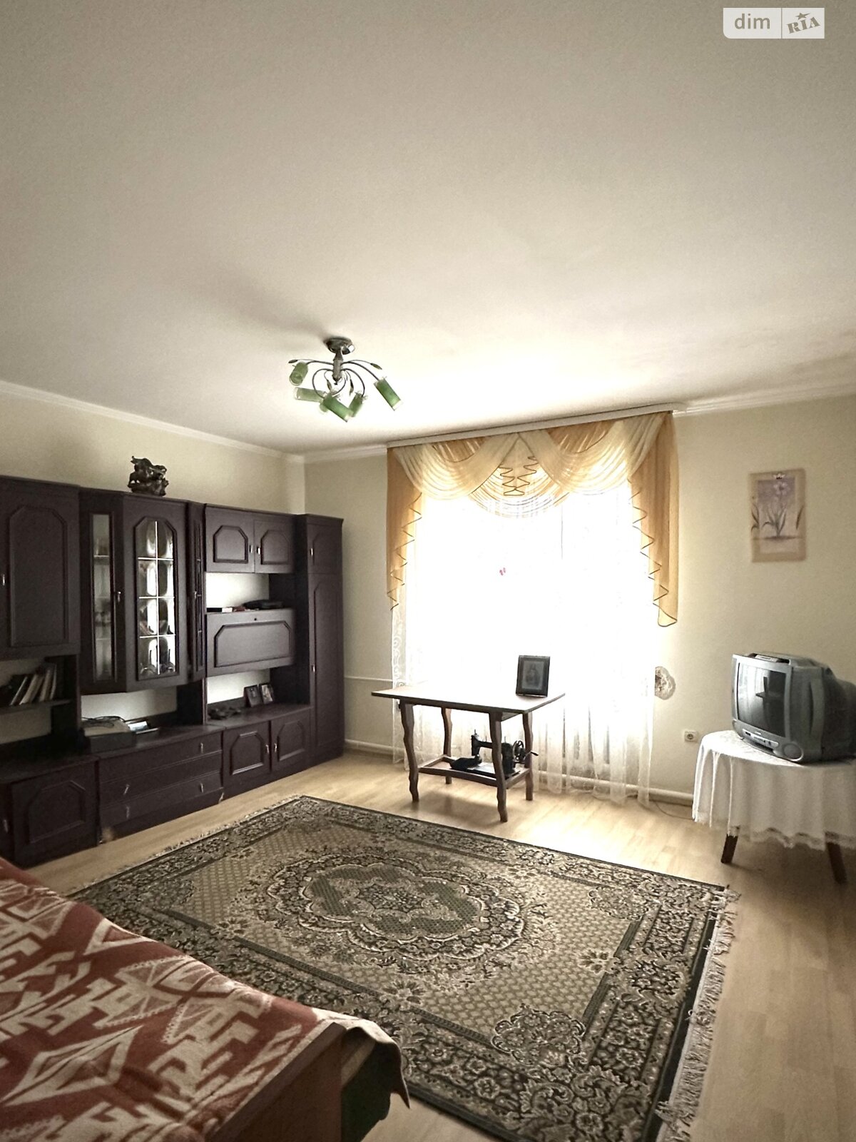двоповерховий будинок з гаражем, 348 кв. м, цегла. Продаж у Луцьку фото 1 двоповерховий будинок з гаражем, 348 кв. м, цегла. Продаж у Луцьку фото 1