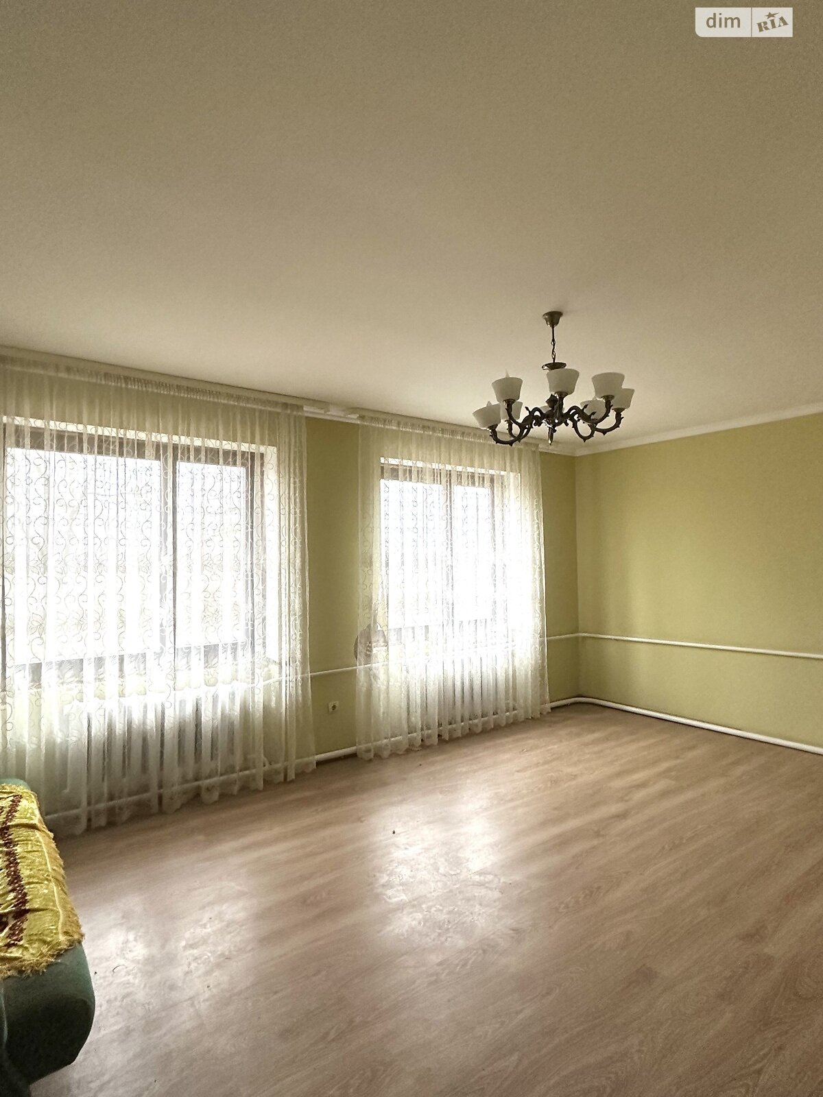 двоповерховий будинок з гаражем, 348 кв. м, цегла. Продаж у Луцьку фото 1 двоповерховий будинок з гаражем, 348 кв. м, цегла. Продаж у Луцьку фото 1