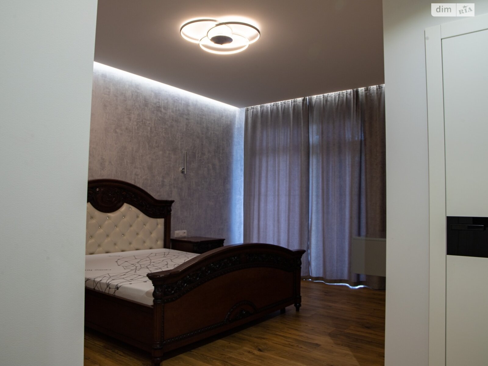 одноэтажный дом, 360 кв. м, кирпич. Продажа в Рованцах фото 1 одноэтажный дом, 360 кв. м, кирпич. Продажа в Рованцах фото 1