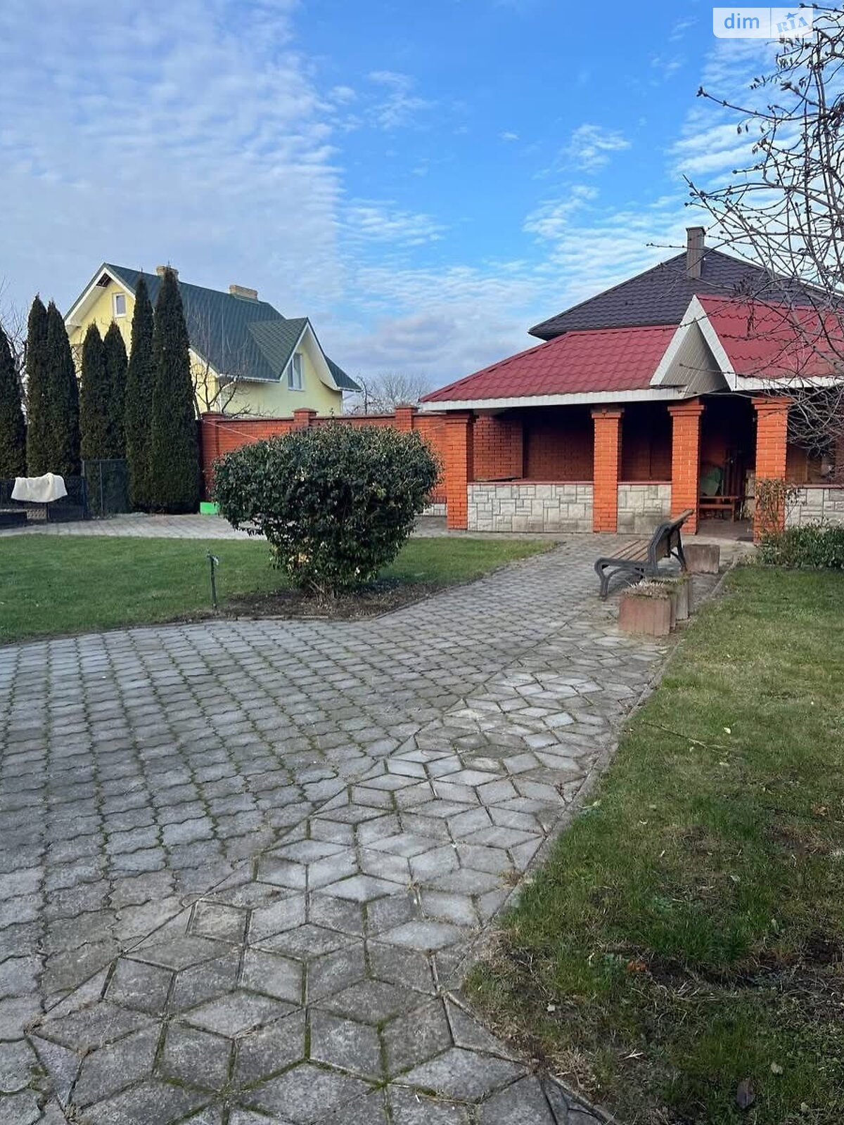 двухэтажный дом с верандой, 468 кв. м, кирпич. Продажа в Луцке фото 1 двухэтажный дом с верандой, 468 кв. м, кирпич. Продажа в Луцке фото 1