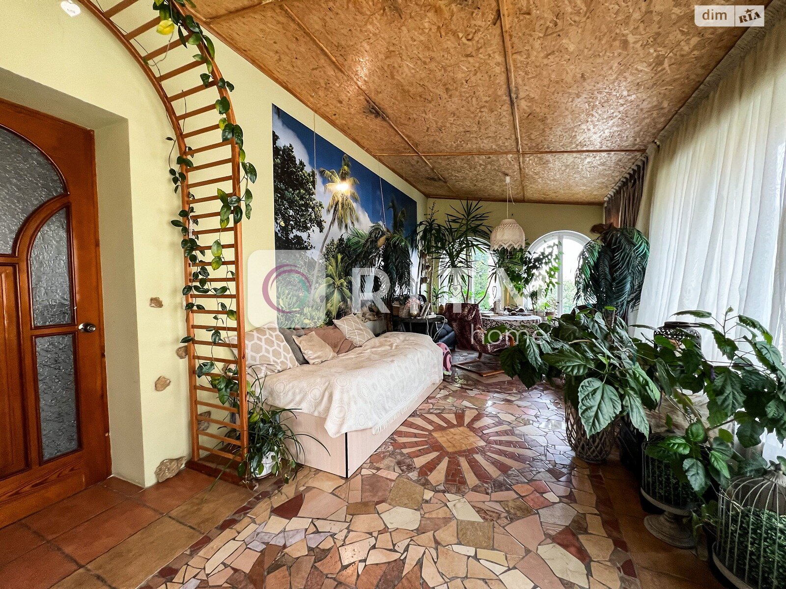 двухэтажный дом с ремонтом, 293 кв. м, кирпич. Продажа в Луцке фото 1 двухэтажный дом с ремонтом, 293 кв. м, кирпич. Продажа в Луцке фото 1