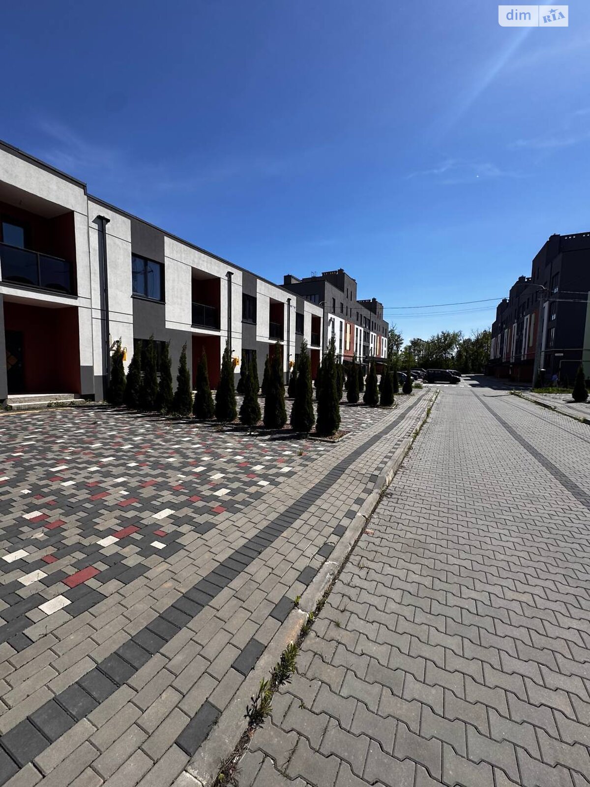 четырехэтажный дом с гаражом, 138 кв. м, кирпич. Продажа в Луцке район Центр фото 1 четырехэтажный дом с гаражом, 138 кв. м, кирпич. Продажа в Луцке район Центр фото 1