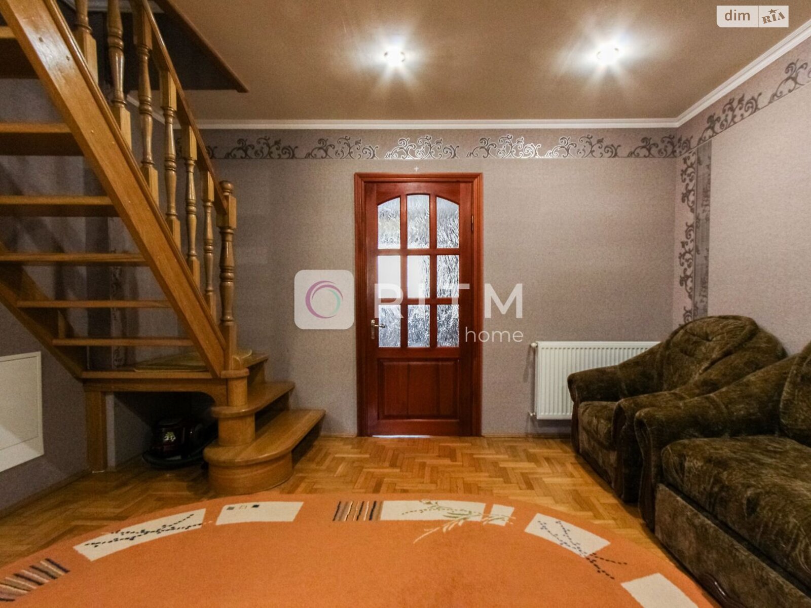 трехэтажный дом с гаражом, 262 кв. м, кирпич. Продажа в Луцке фото 1 трехэтажный дом с гаражом, 262 кв. м, кирпич. Продажа в Луцке фото 1