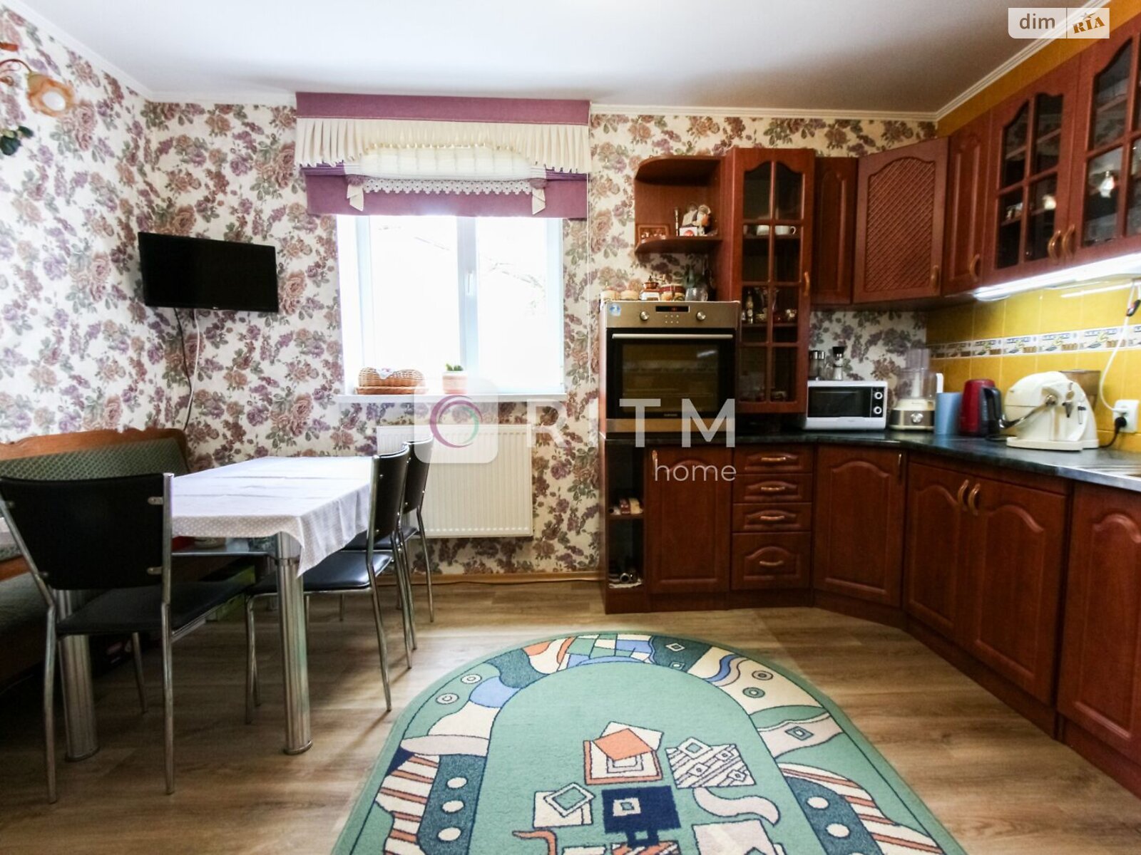 трехэтажный дом с гаражом, 262 кв. м, кирпич. Продажа в Луцке фото 1 трехэтажный дом с гаражом, 262 кв. м, кирпич. Продажа в Луцке фото 1