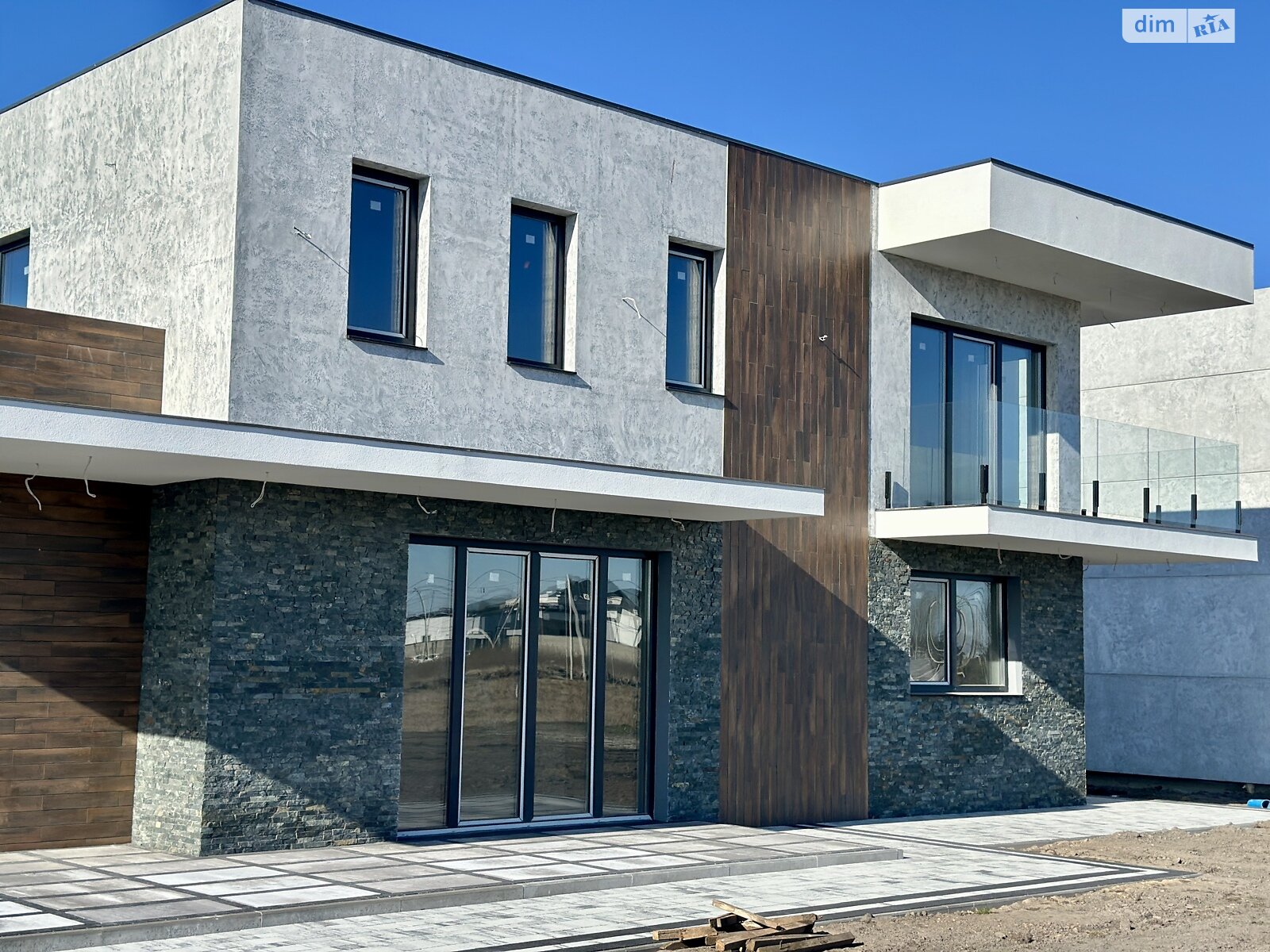 двоповерховий будинок з опаленням, 280 кв. м, цегла. Продаж у Луцьку фото 1