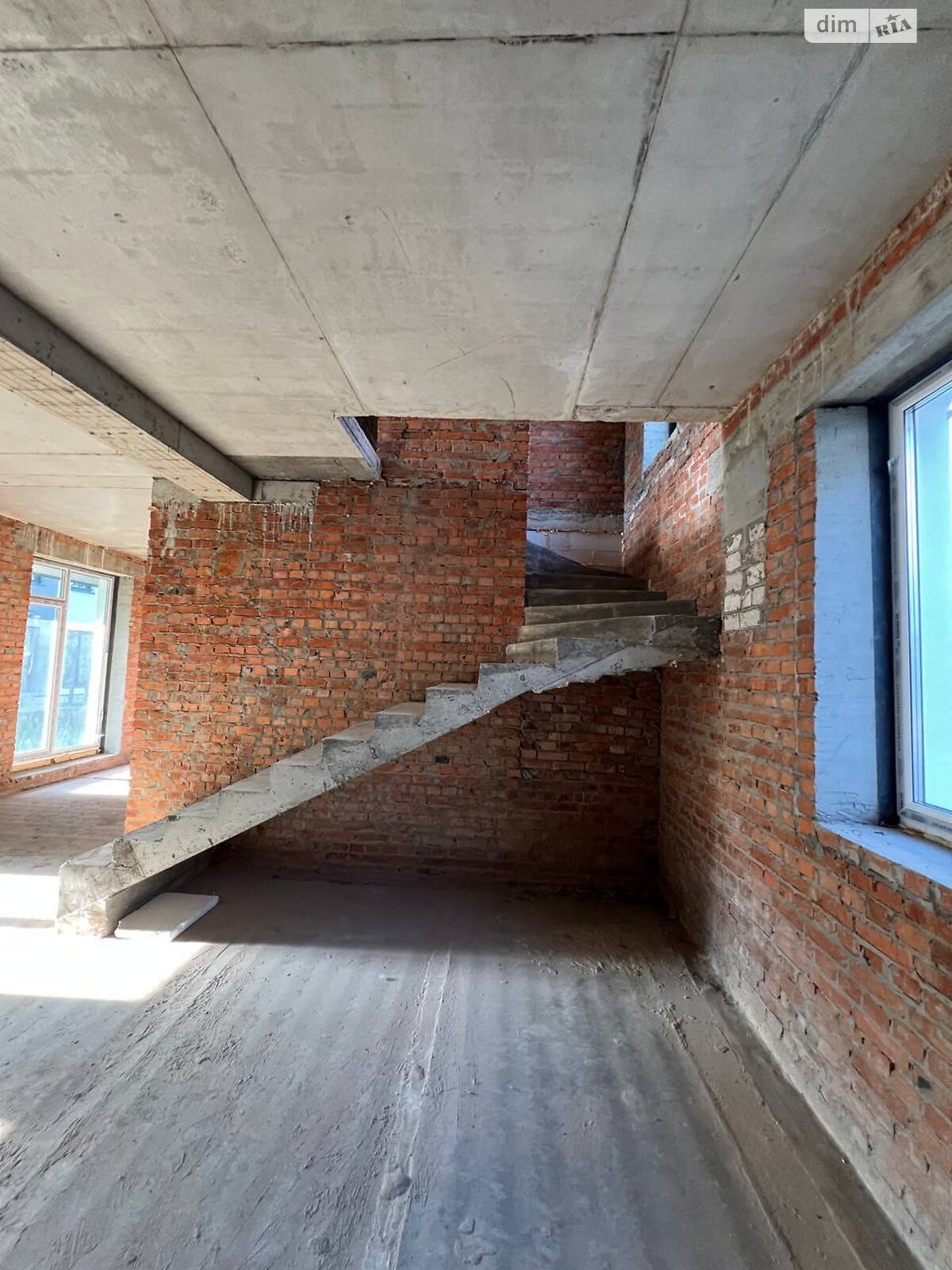 двоповерховий будинок з верандою, 200 кв. м, цегла. Продаж в Львові, район Батальна фото 1 двоповерховий будинок з верандою, 200 кв. м, цегла. Продаж в Львові, район Батальна фото 1