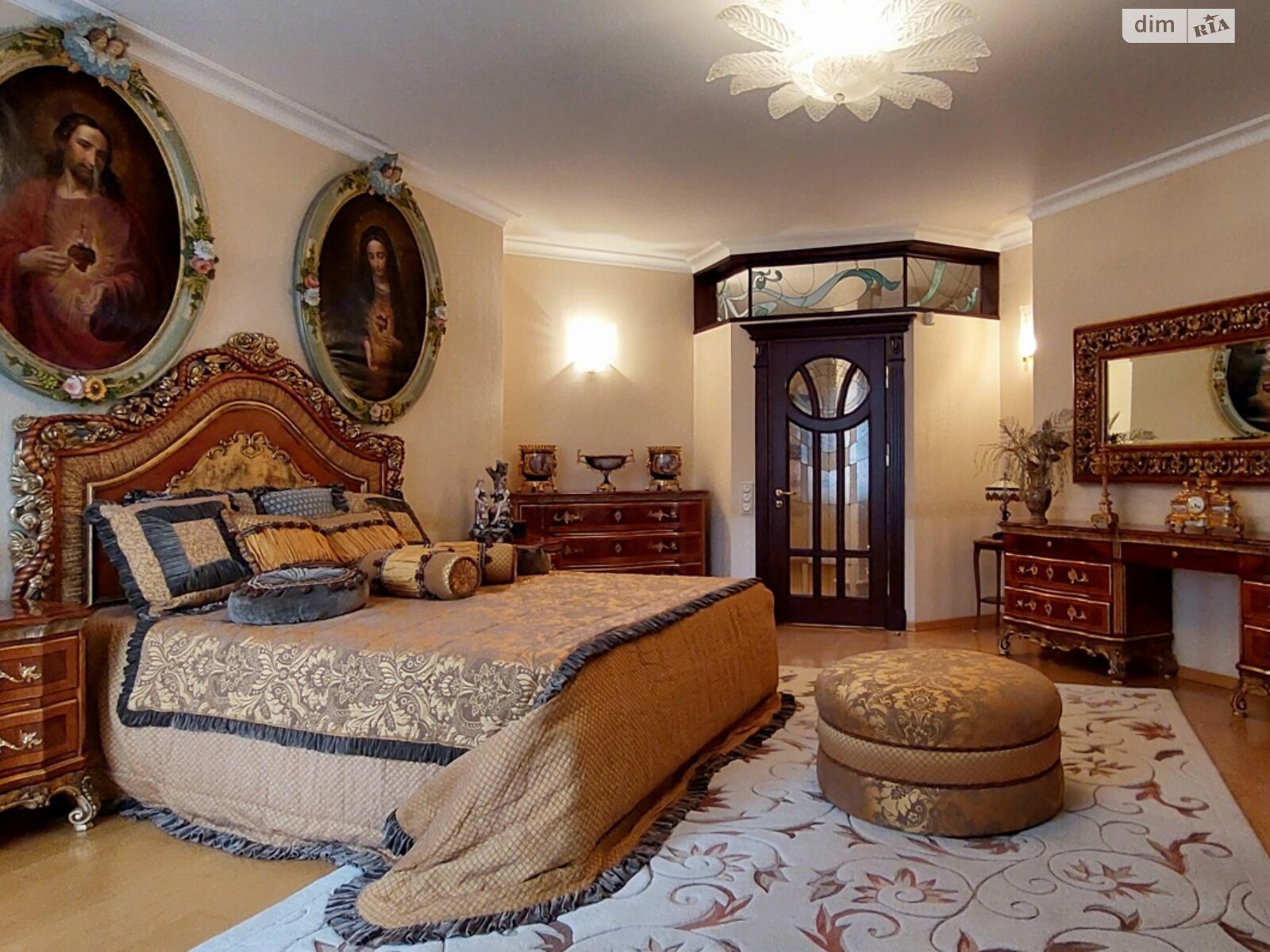 триповерховий будинок з верандою, 538.9 кв. м, цегла. Продаж в Львові, район Франківський фото 1 триповерховий будинок з верандою, 538.9 кв. м, цегла. Продаж в Львові, район Франківський фото 1