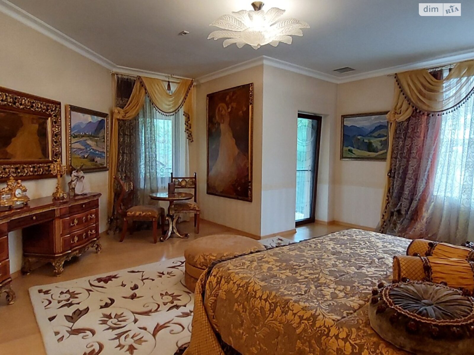 триповерховий будинок з верандою, 538.9 кв. м, цегла. Продаж в Львові, район Франківський фото 1 триповерховий будинок з верандою, 538.9 кв. м, цегла. Продаж в Львові, район Франківський фото 1