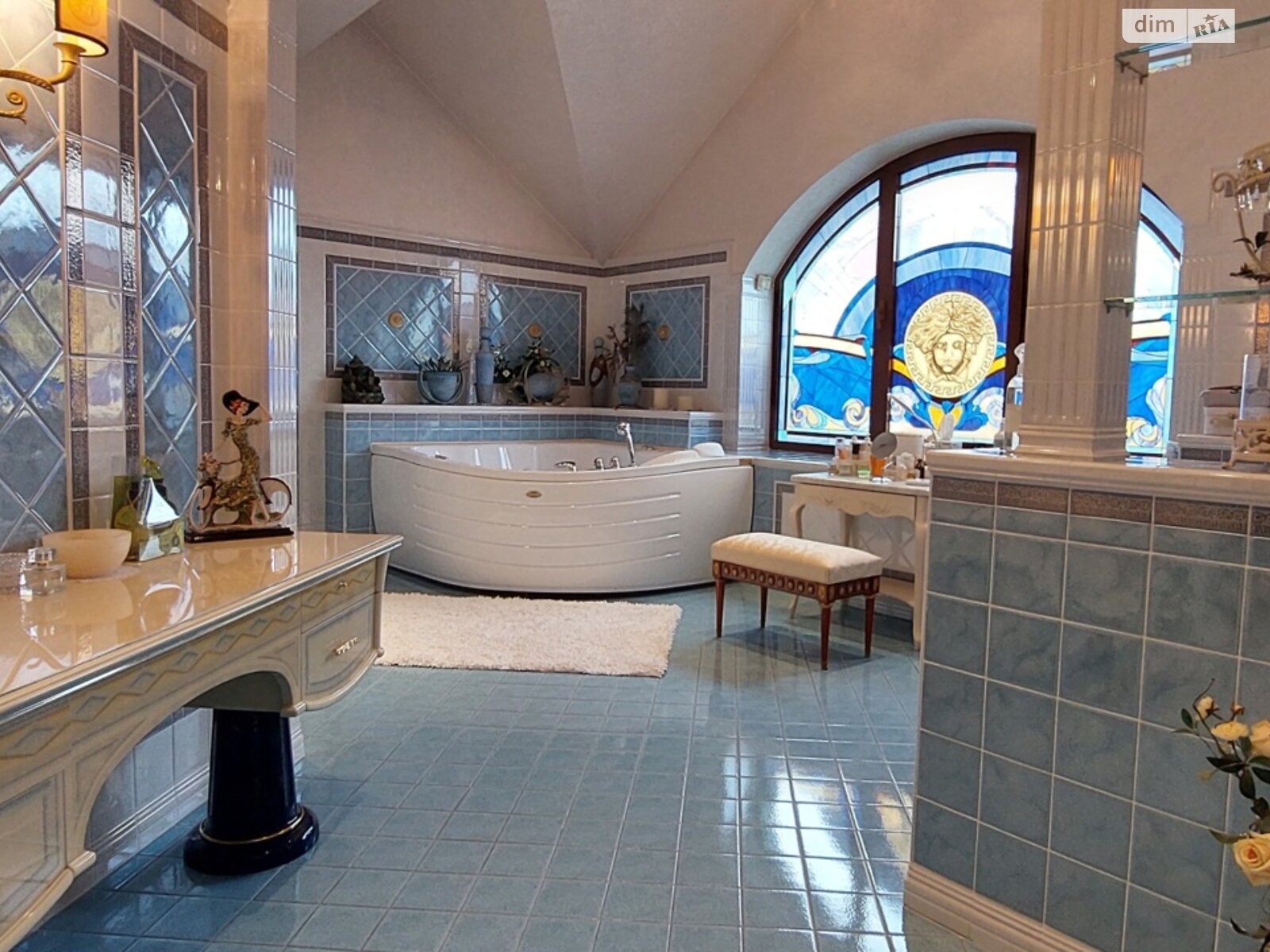 триповерховий будинок з верандою, 538.9 кв. м, цегла. Продаж в Львові, район Франківський фото 1 триповерховий будинок з верандою, 538.9 кв. м, цегла. Продаж в Львові, район Франківський фото 1