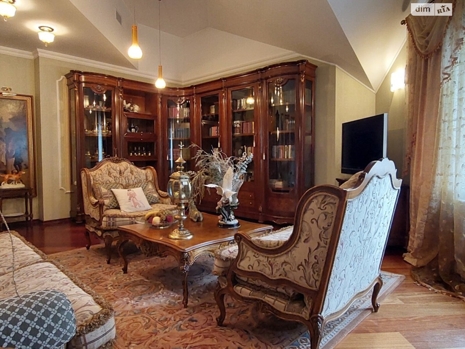 триповерховий будинок з верандою, 538.9 кв. м, цегла. Продаж в Львові, район Франківський фото 1 триповерховий будинок з верандою, 538.9 кв. м, цегла. Продаж в Львові, район Франківський фото 1