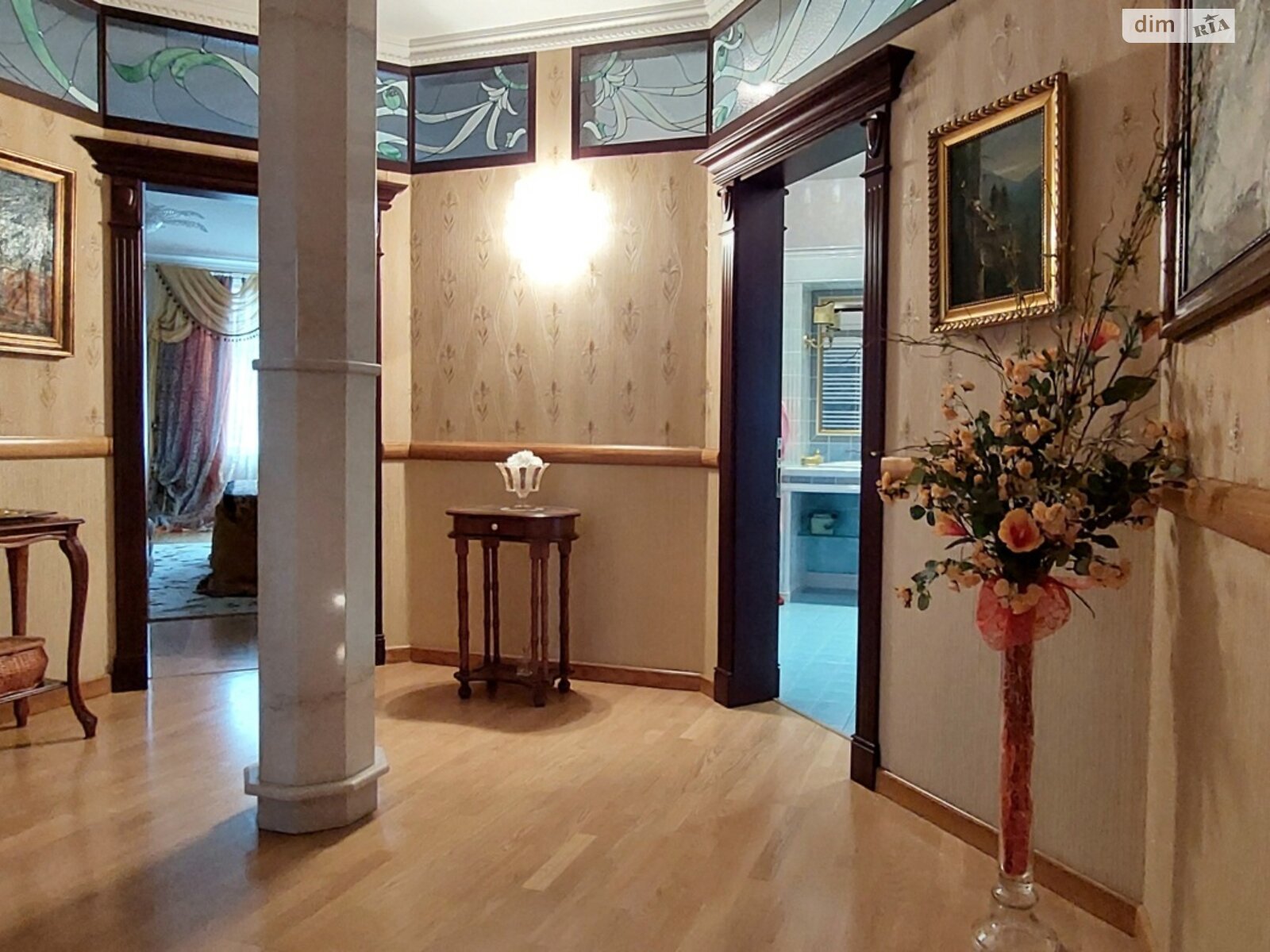 триповерховий будинок з верандою, 538.9 кв. м, цегла. Продаж в Львові, район Франківський фото 1 триповерховий будинок з верандою, 538.9 кв. м, цегла. Продаж в Львові, район Франківський фото 1