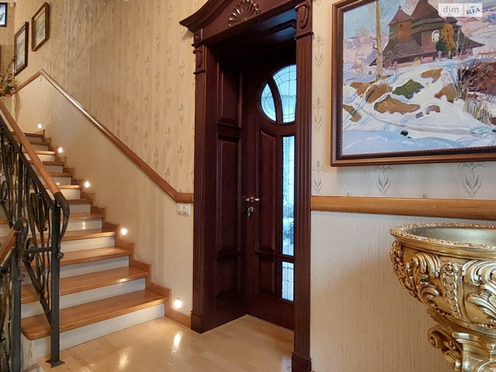 триповерховий будинок з верандою, 538.9 кв. м, цегла. Продаж в Львові, район Франківський фото 1 триповерховий будинок з верандою, 538.9 кв. м, цегла. Продаж в Львові, район Франківський фото 1