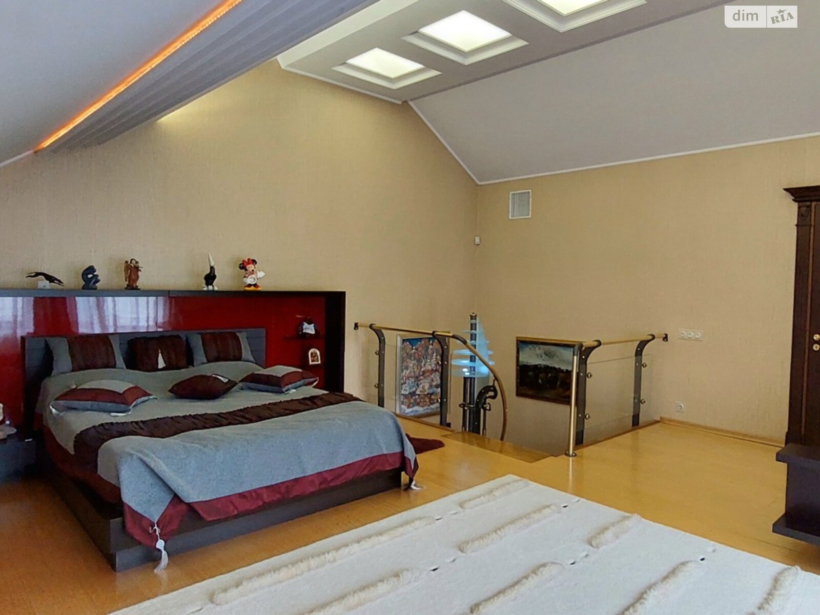 триповерховий будинок з верандою, 538.9 кв. м, цегла. Продаж в Львові, район Франківський фото 1 триповерховий будинок з верандою, 538.9 кв. м, цегла. Продаж в Львові, район Франківський фото 1