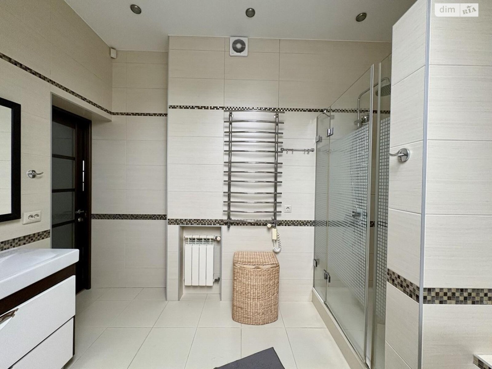 двоповерховий будинок, 160 кв. м, кирпич. Продаж в Львові, район Франківський фото 1