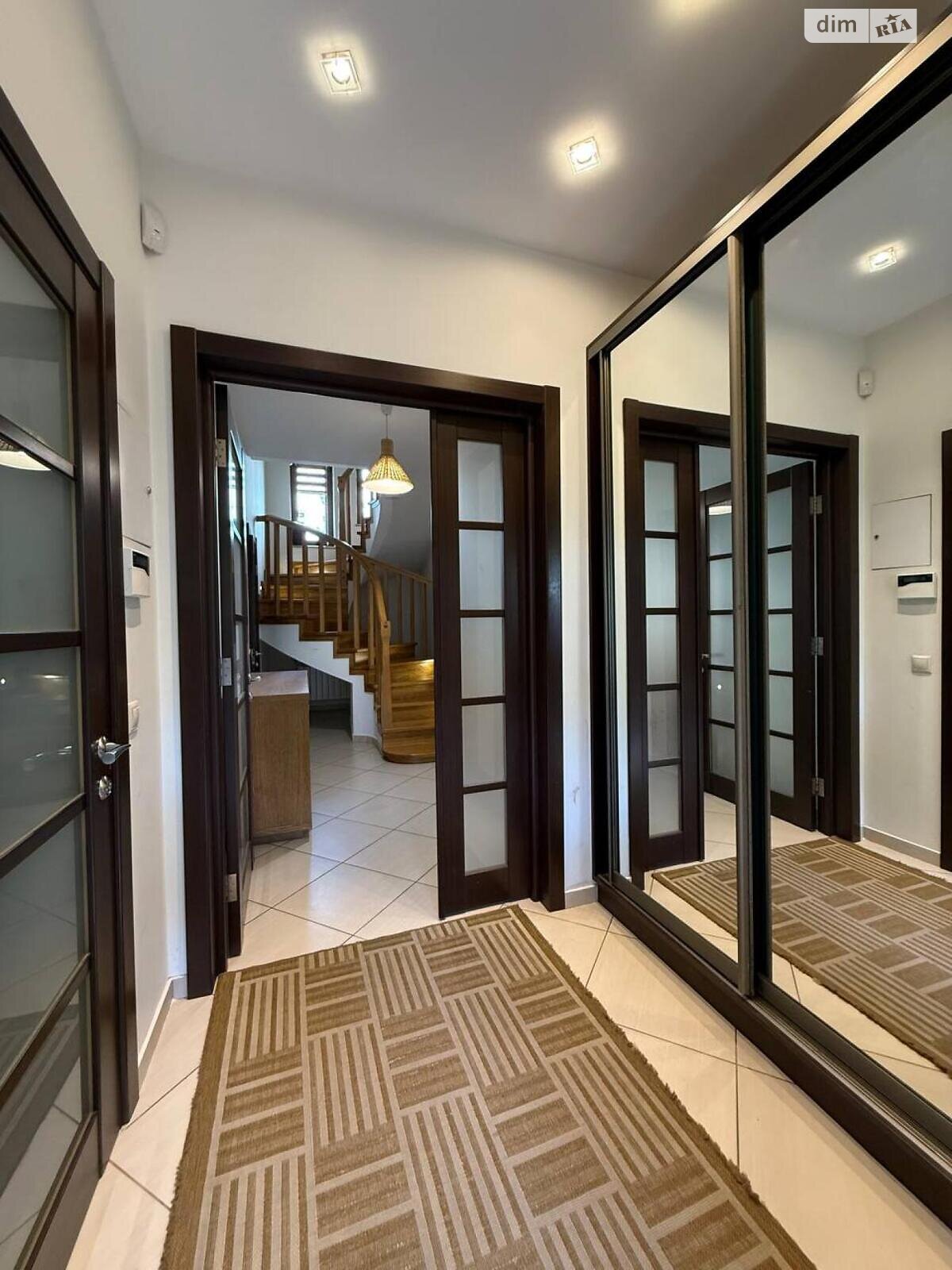 двоповерховий будинок, 160 кв. м, кирпич. Продаж в Львові, район Франківський фото 1