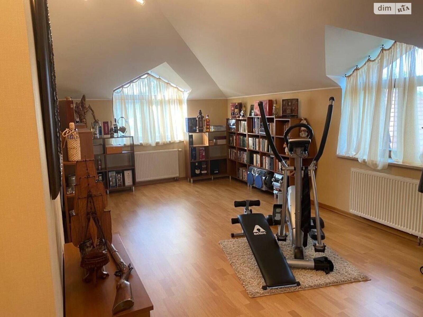 трехэтажный дом с верандой, 375.1 кв. м, кирпич. Продажа в Львове район Франковский фото 1 трехэтажный дом с верандой, 375.1 кв. м, кирпич. Продажа в Львове район Франковский фото 1