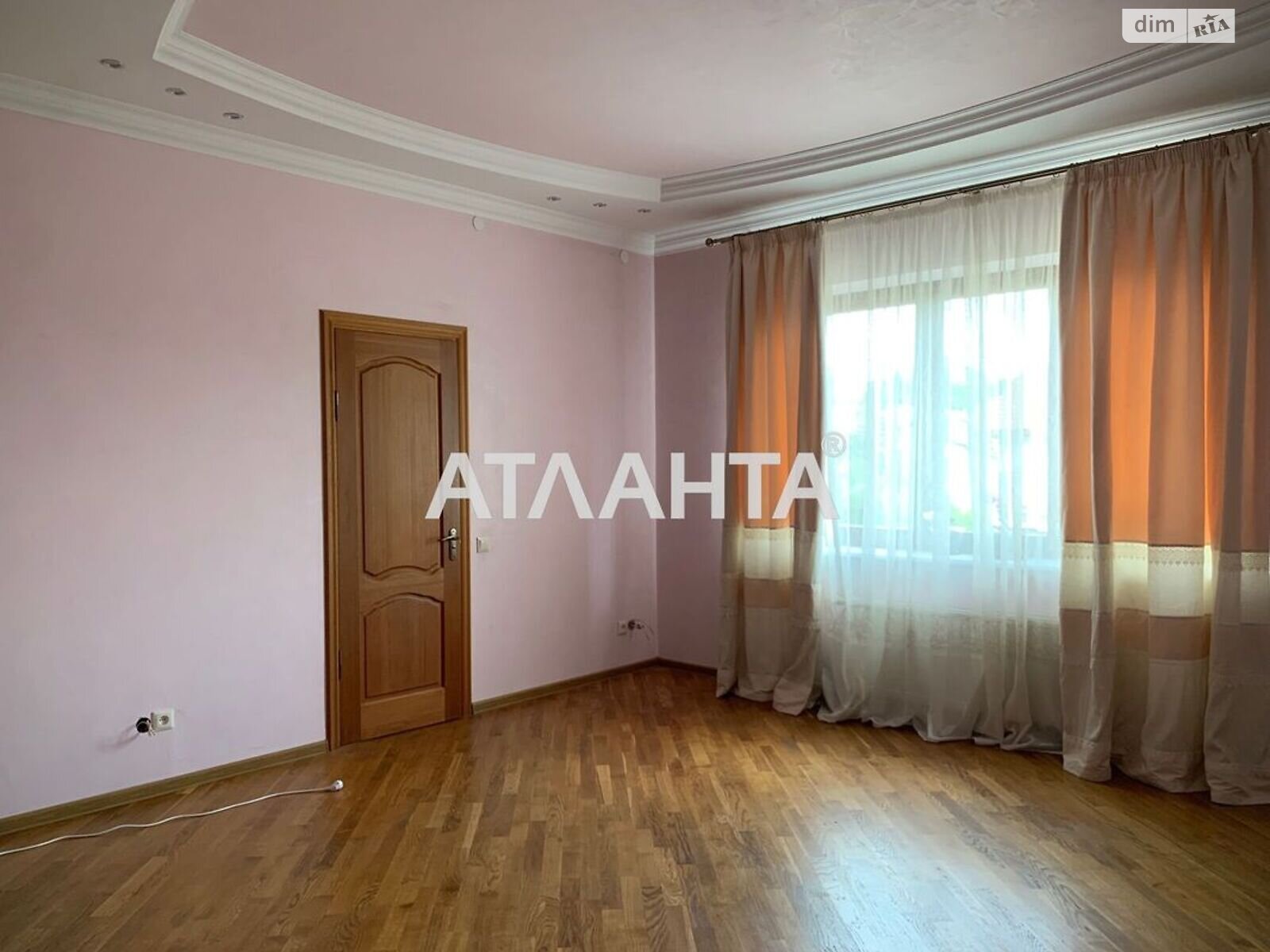 трехэтажный дом, 485.7 кв. м, кирпич. Продажа в Львове район Франковский фото 1