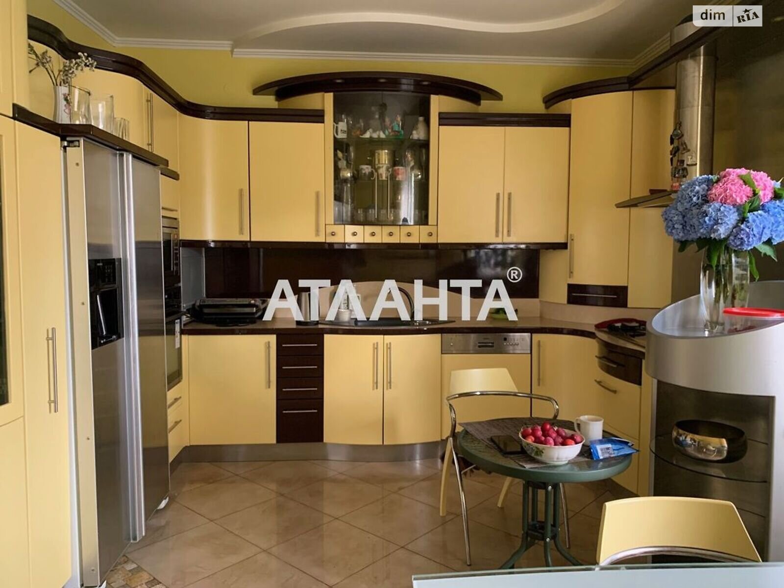 трехэтажный дом, 485.7 кв. м, кирпич. Продажа в Львове район Франковский фото 1