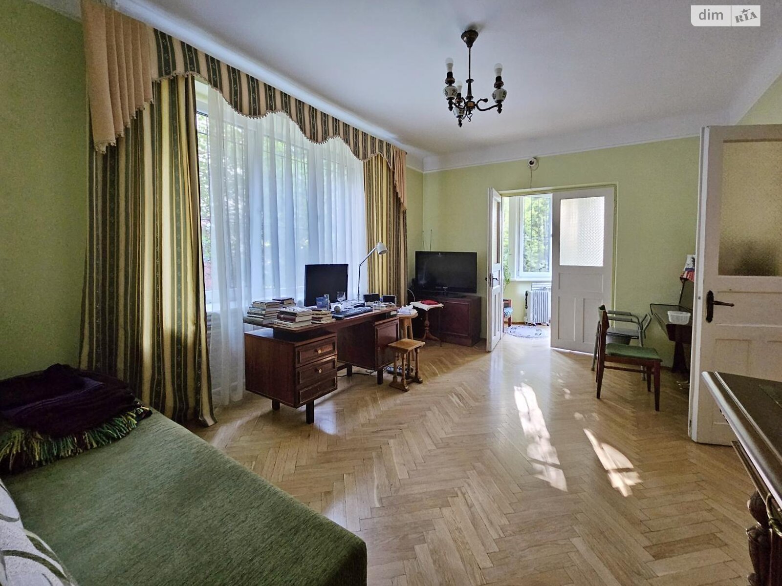 двухэтажный дом с отоплением, 149 кв. м, кирпич. Продажа в Львове район Кайзервальд фото 1 двухэтажный дом с отоплением, 149 кв. м, кирпич. Продажа в Львове район Кайзервальд фото 1