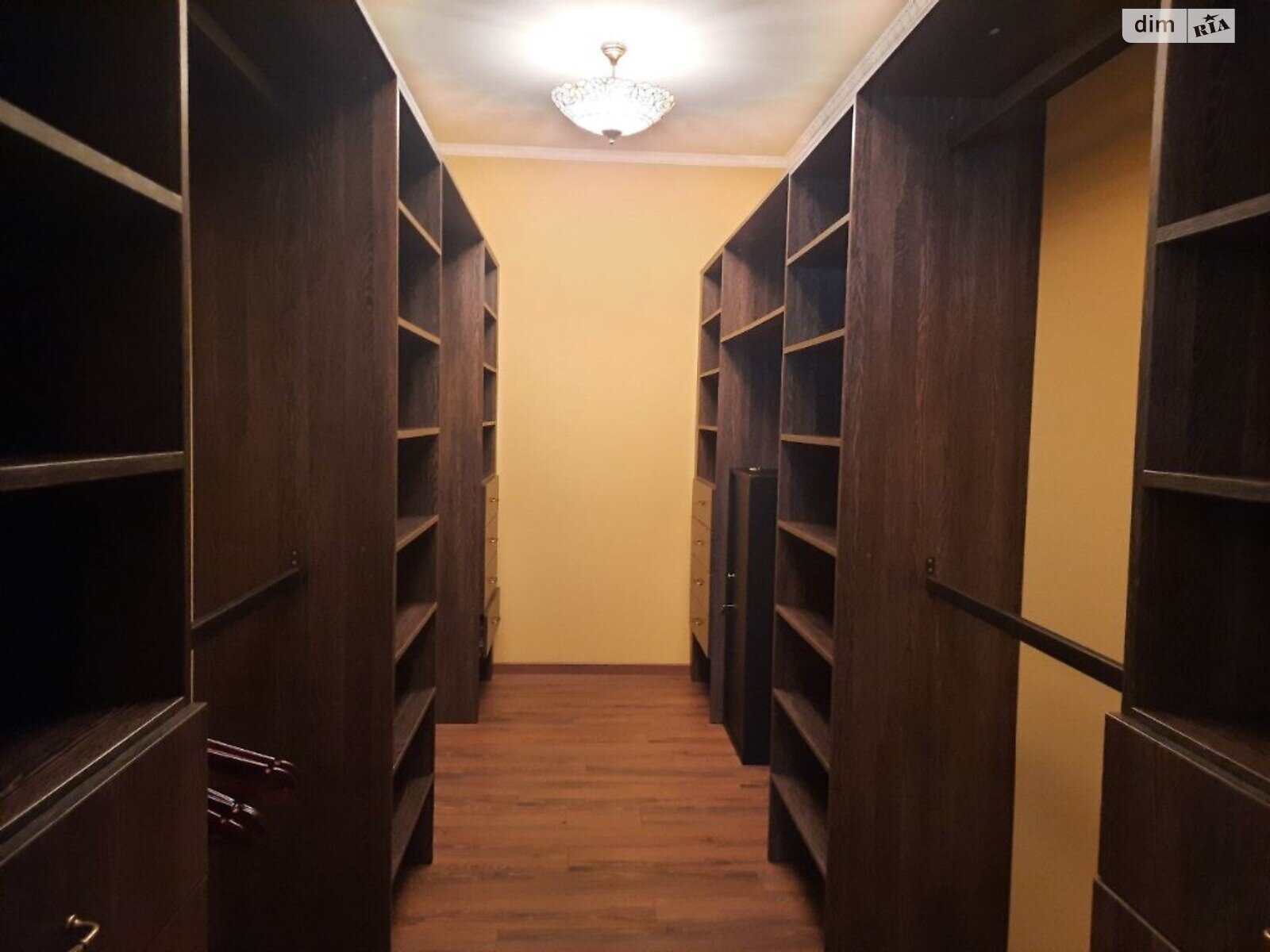 двоповерховий будинок з верандою, 355 кв. м, цегла. Продаж у Конопниці фото 1 двоповерховий будинок з верандою, 355 кв. м, цегла. Продаж у Конопниці фото 1