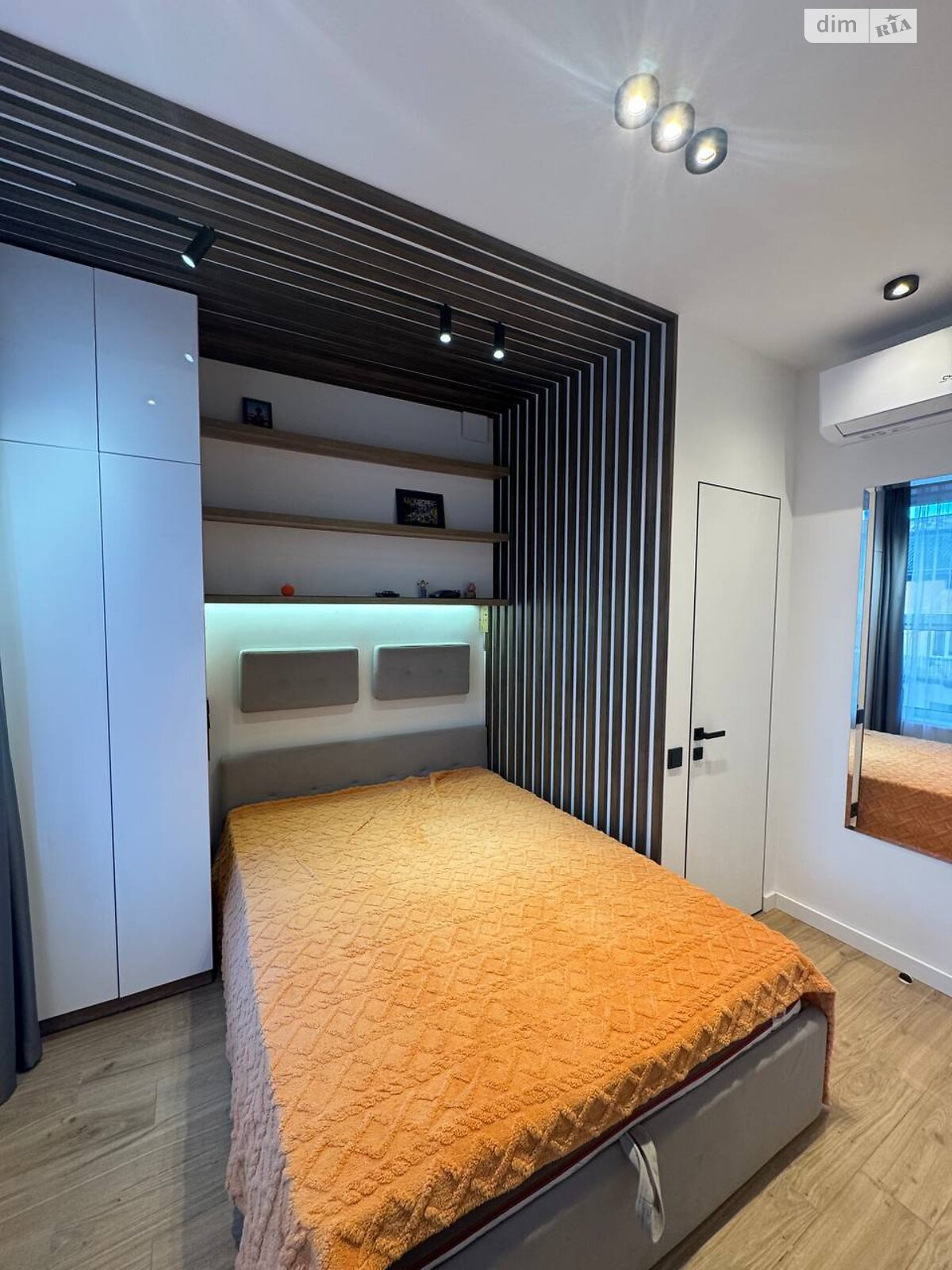 четырехэтажный дом с отоплением, 49.4 кв. м, кирпич. Продажа в Львове район Лычаков фото 1