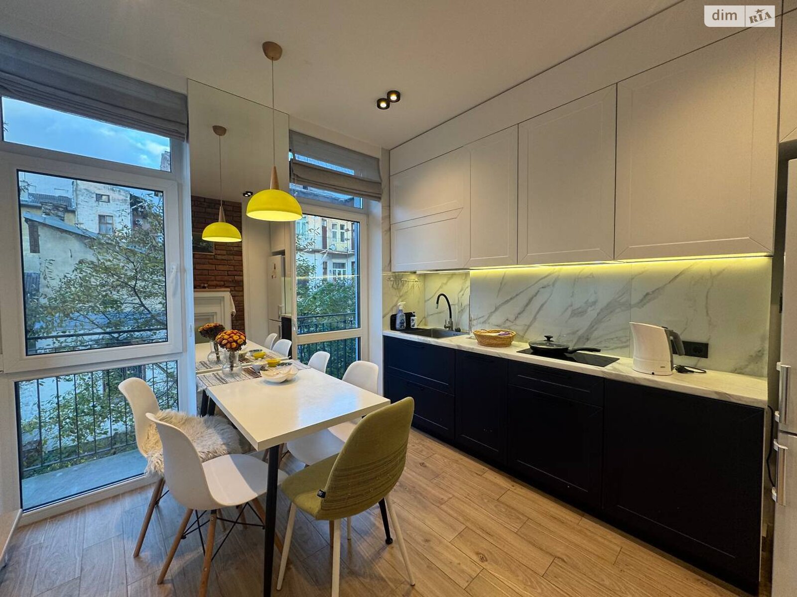 четырехэтажный дом с отоплением, 49.4 кв. м, кирпич. Продажа в Львове район Лычаков фото 1