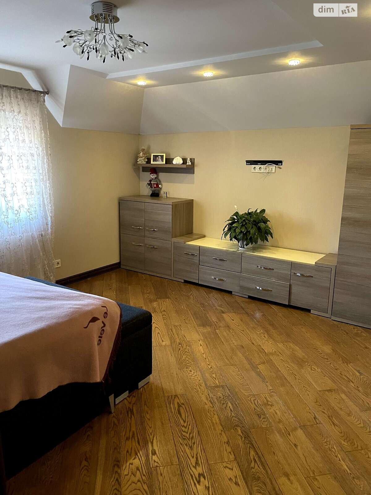 двоповерховий будинок з гаражем, 212 кв. м, кирпич. Продаж в Львові, район Личаківський фото 1 двоповерховий будинок з гаражем, 212 кв. м, кирпич. Продаж в Львові, район Личаківський фото 1
