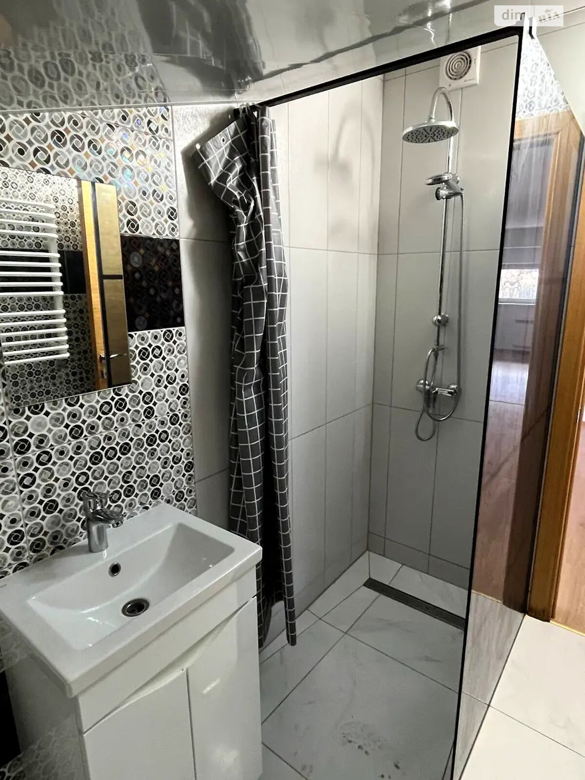 триповерховий будинок з опаленням, 476 кв. м, цегла. Продаж в Львові, район Личаківський фото 1