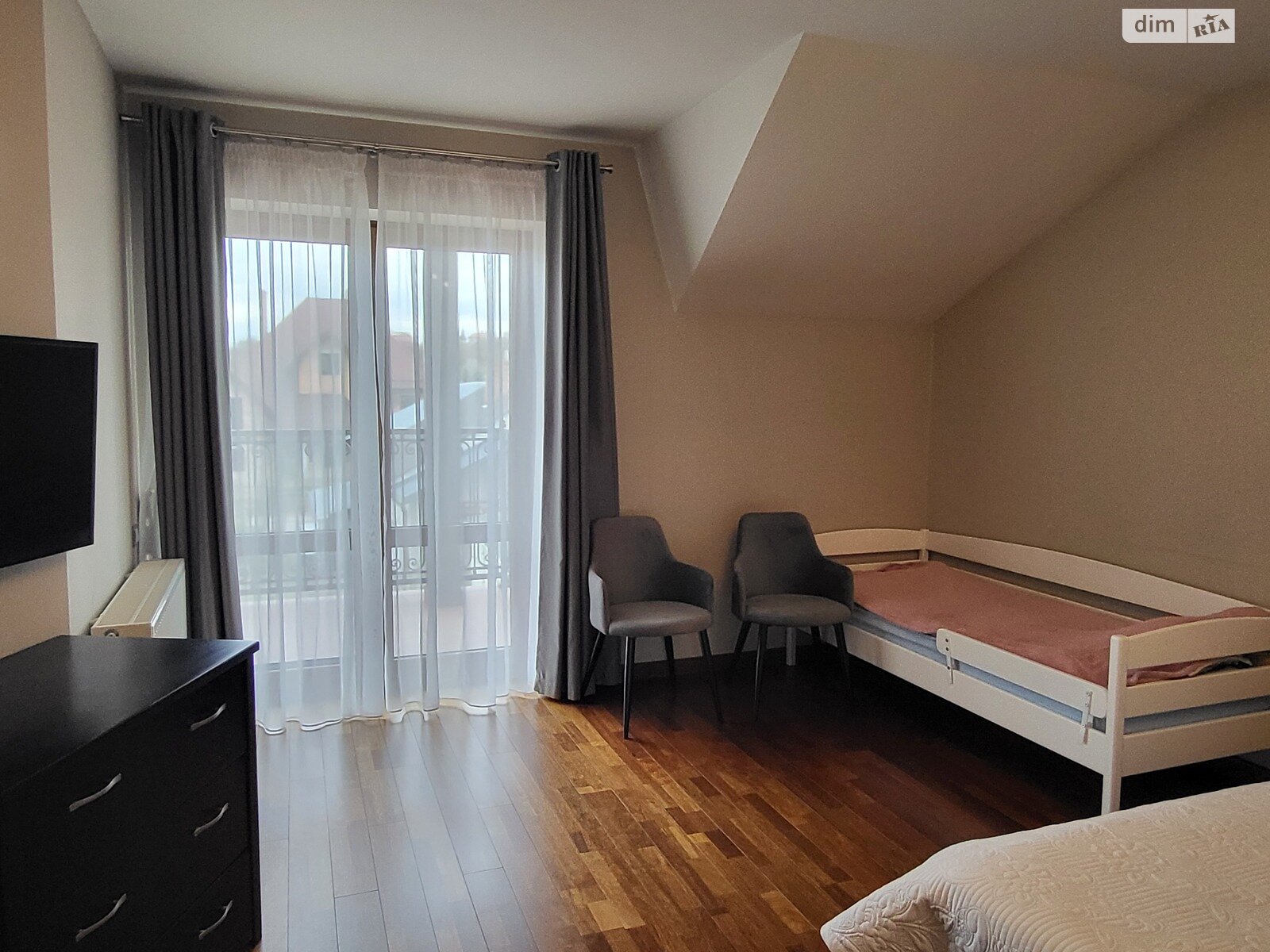 двухэтажный дом с гаражом, 251 кв. м, кирпич. Продажа в Львове район Лычаковский фото 1 двухэтажный дом с гаражом, 251 кв. м, кирпич. Продажа в Львове район Лычаковский фото 1