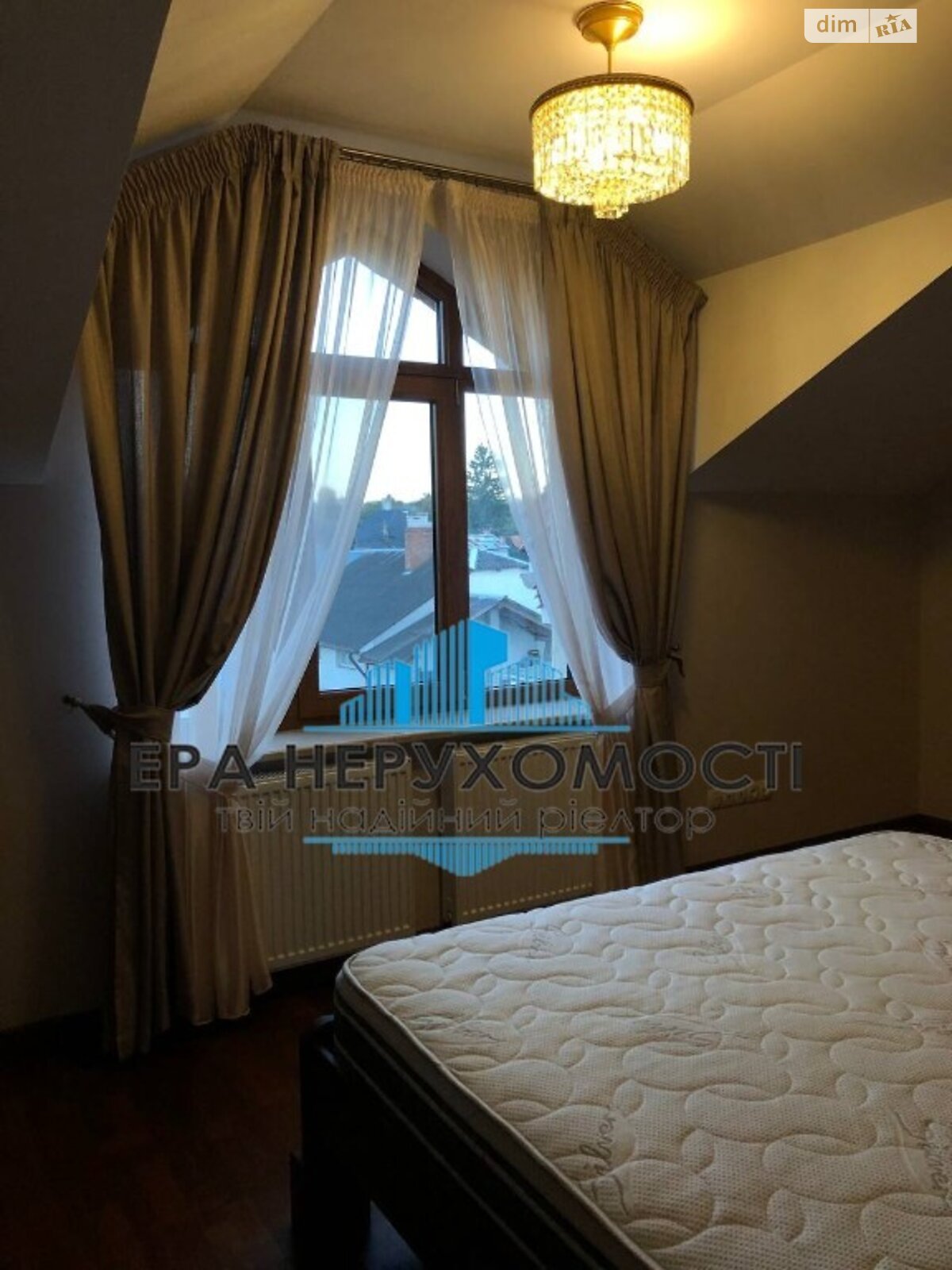 двухэтажный дом, 250 кв. м, кирпич. Продажа в Львове район Лычаковский фото 1