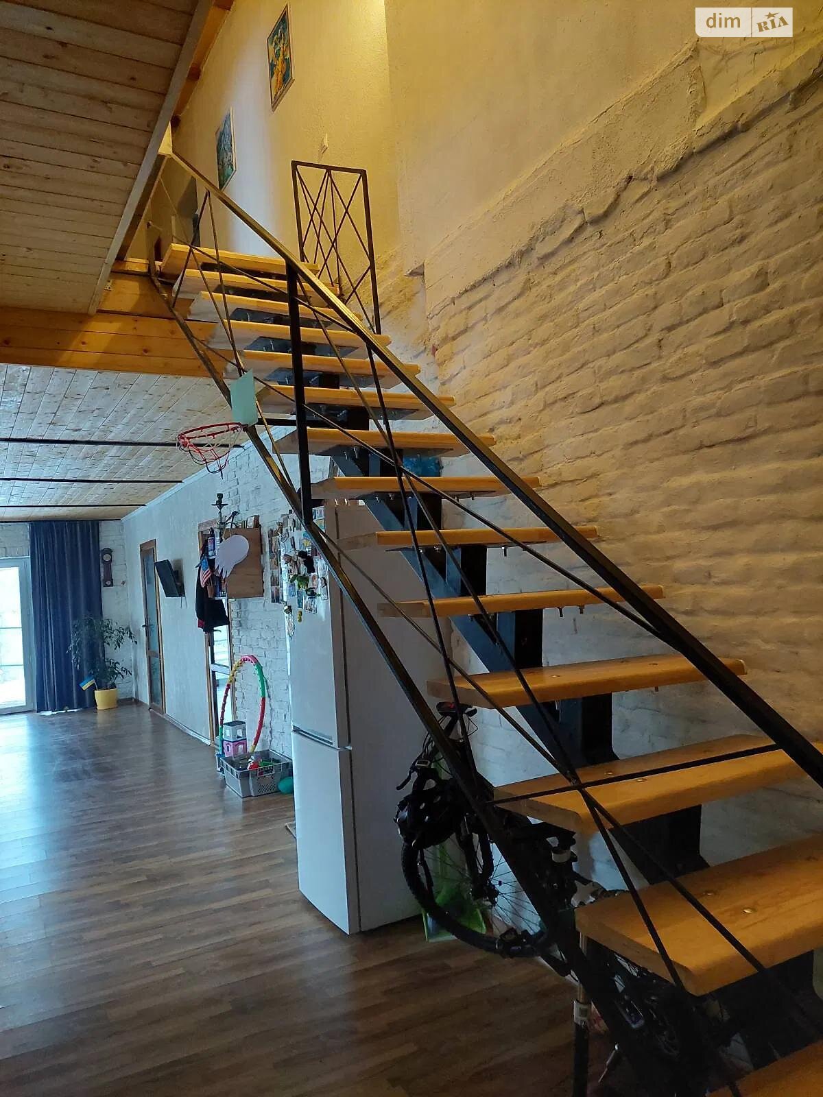 двухэтажный дом с ремонтом, 200 кв. м, кирпич. Продажа в Львове район Лычаковский фото 1