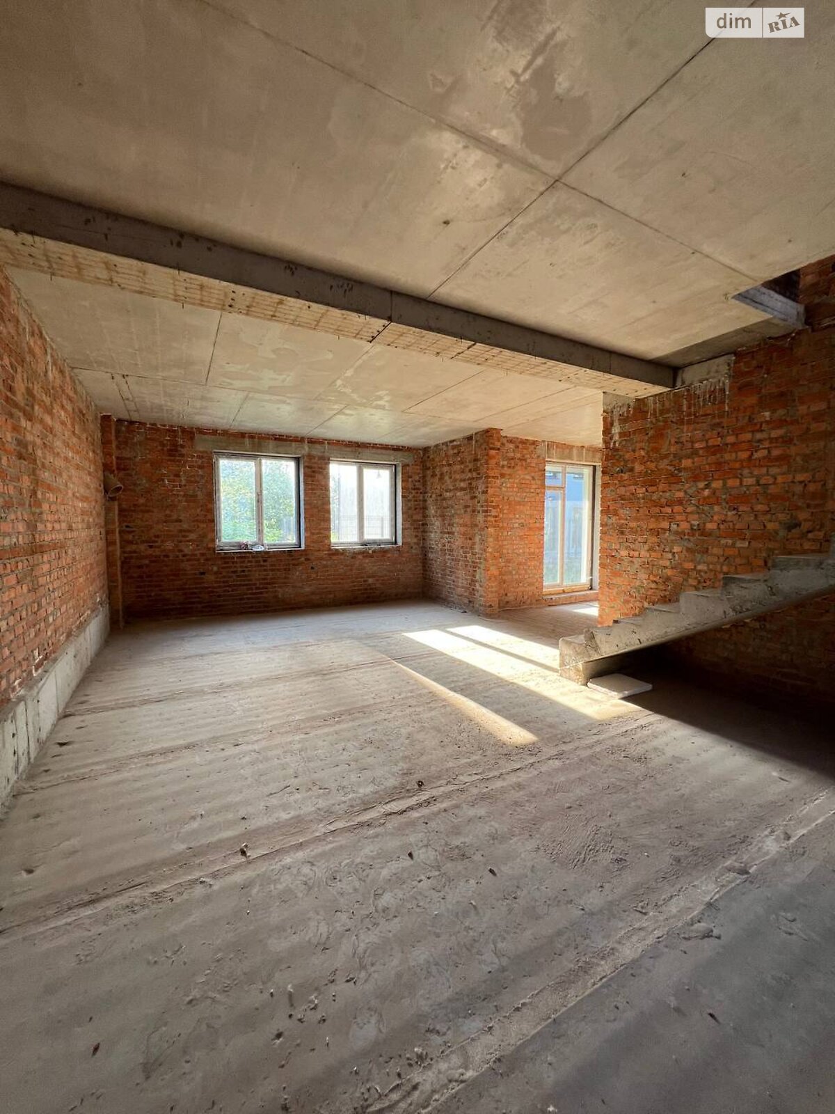 двухэтажный дом с балконом, 200 кв. м, кирпич. Продажа в Львове район Лычаковский фото 1