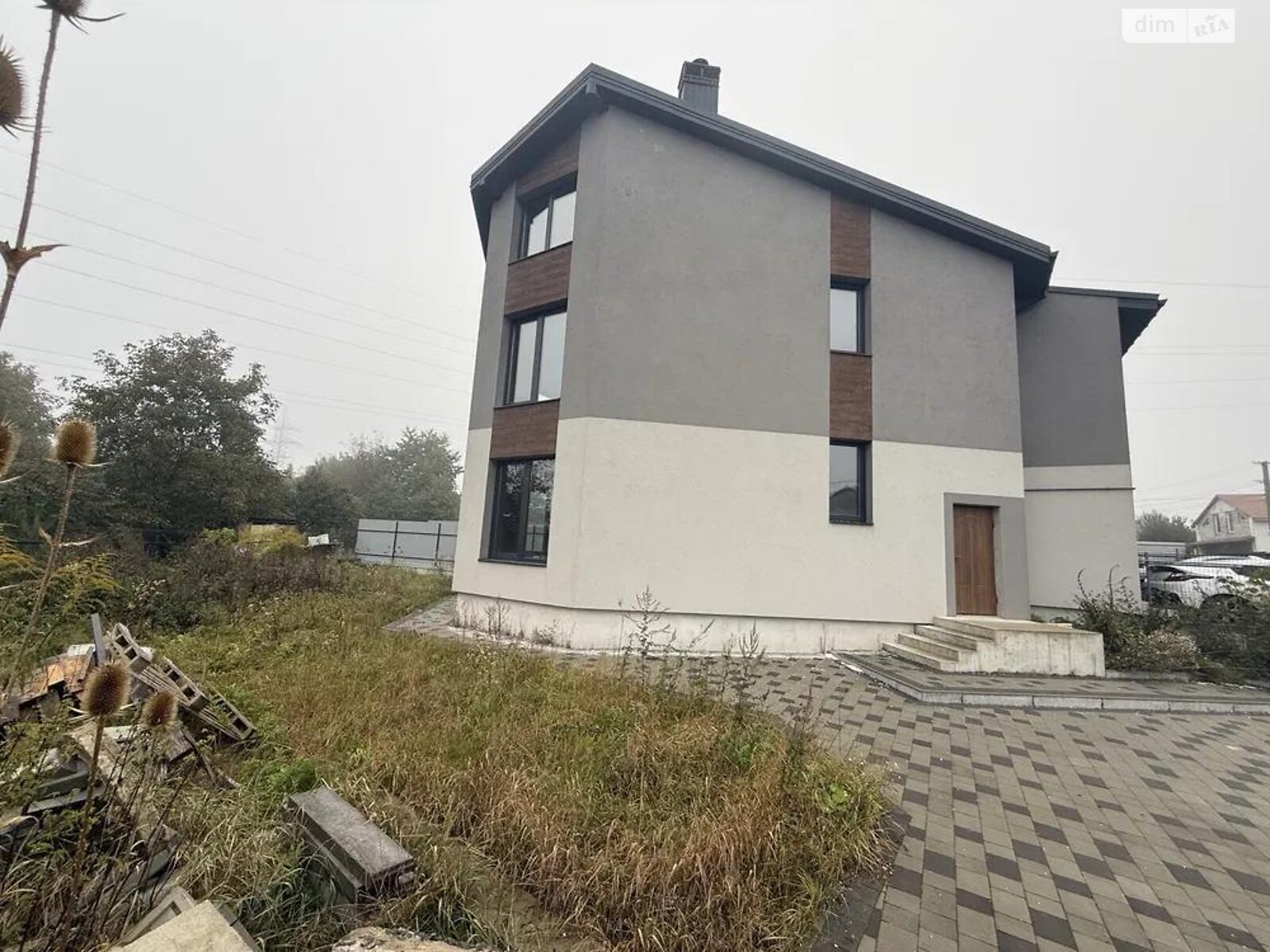 трехэтажный дом, 150 кв. м, цегла. Продажа в Львове фото 1 трехэтажный дом, 150 кв. м, цегла. Продажа в Львове фото 1