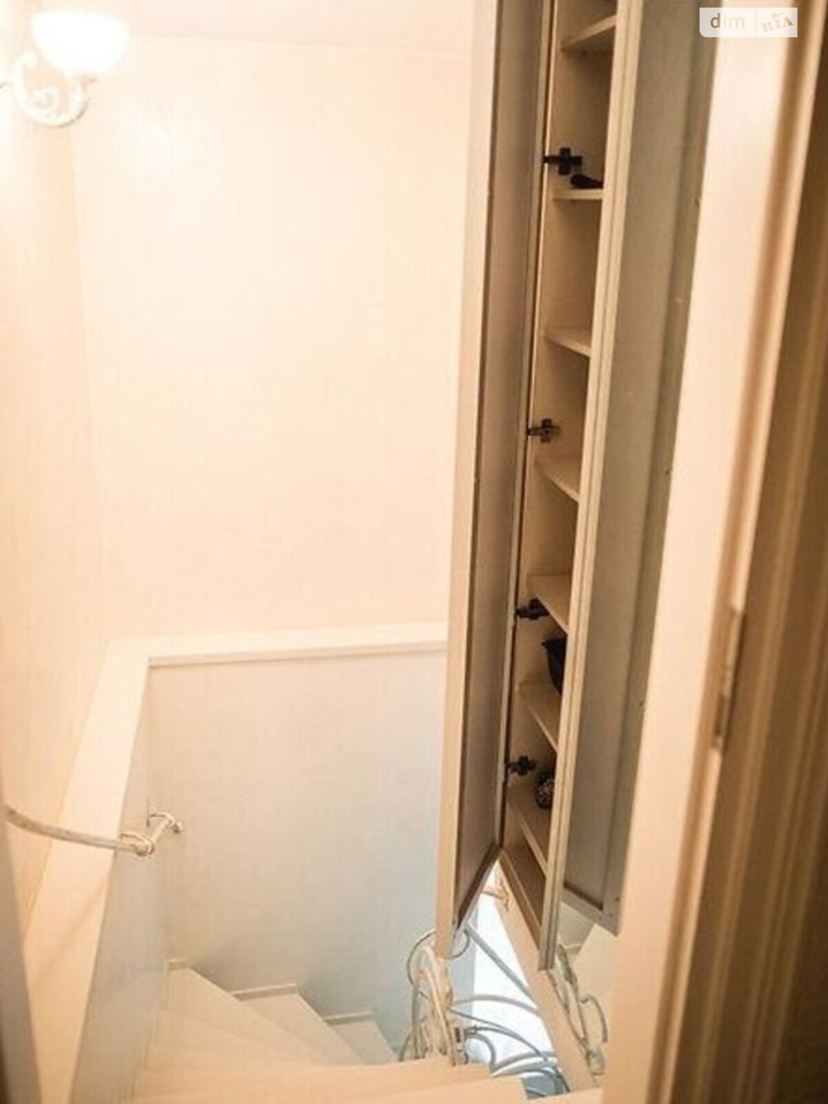 трехэтажный дом с балконом, 120 кв. м, кирпич. Продажа в Львове район Рясное фото 1 трехэтажный дом с балконом, 120 кв. м, кирпич. Продажа в Львове район Рясное фото 1